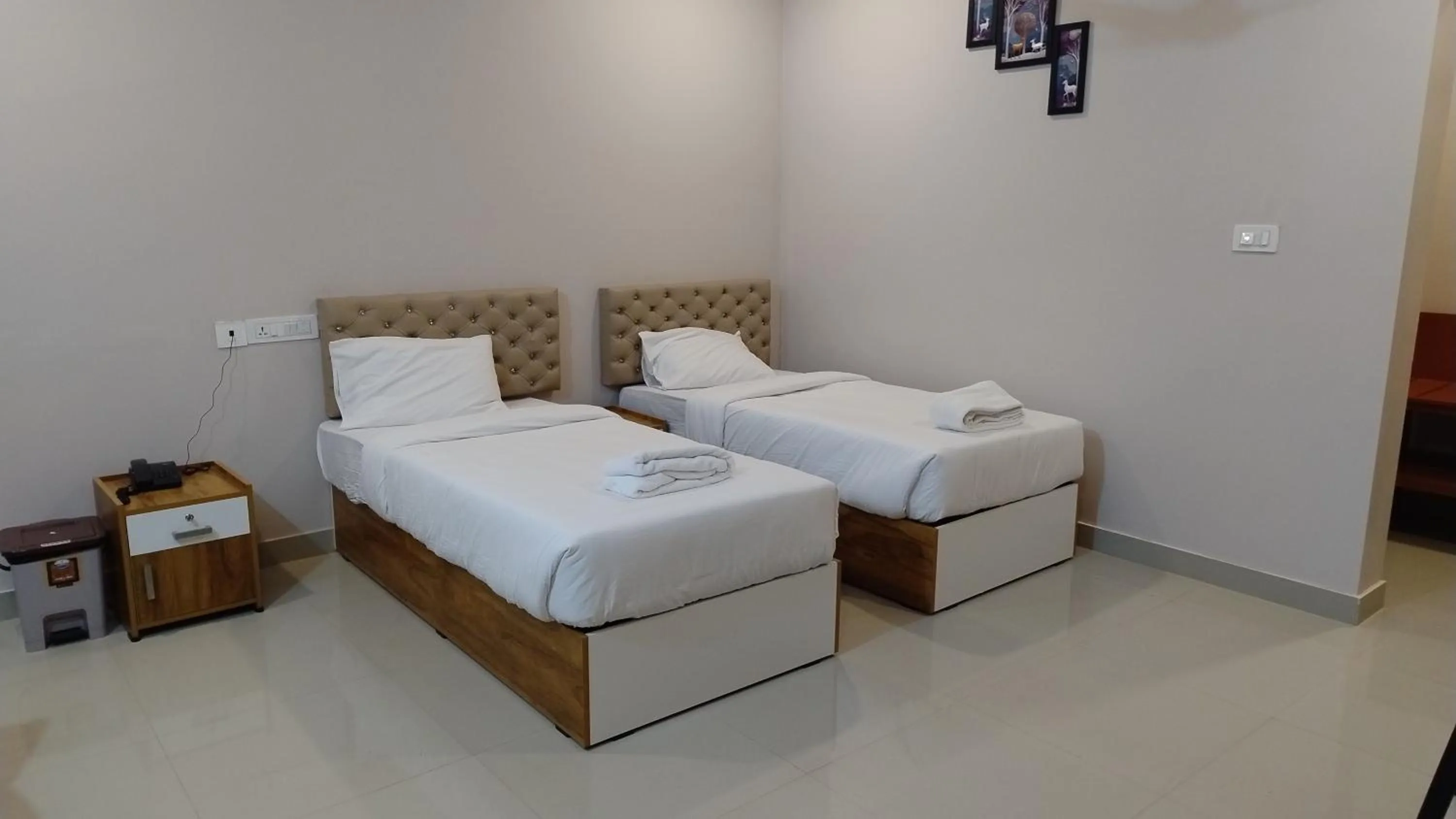 Bed in Gateway Airport Hotel