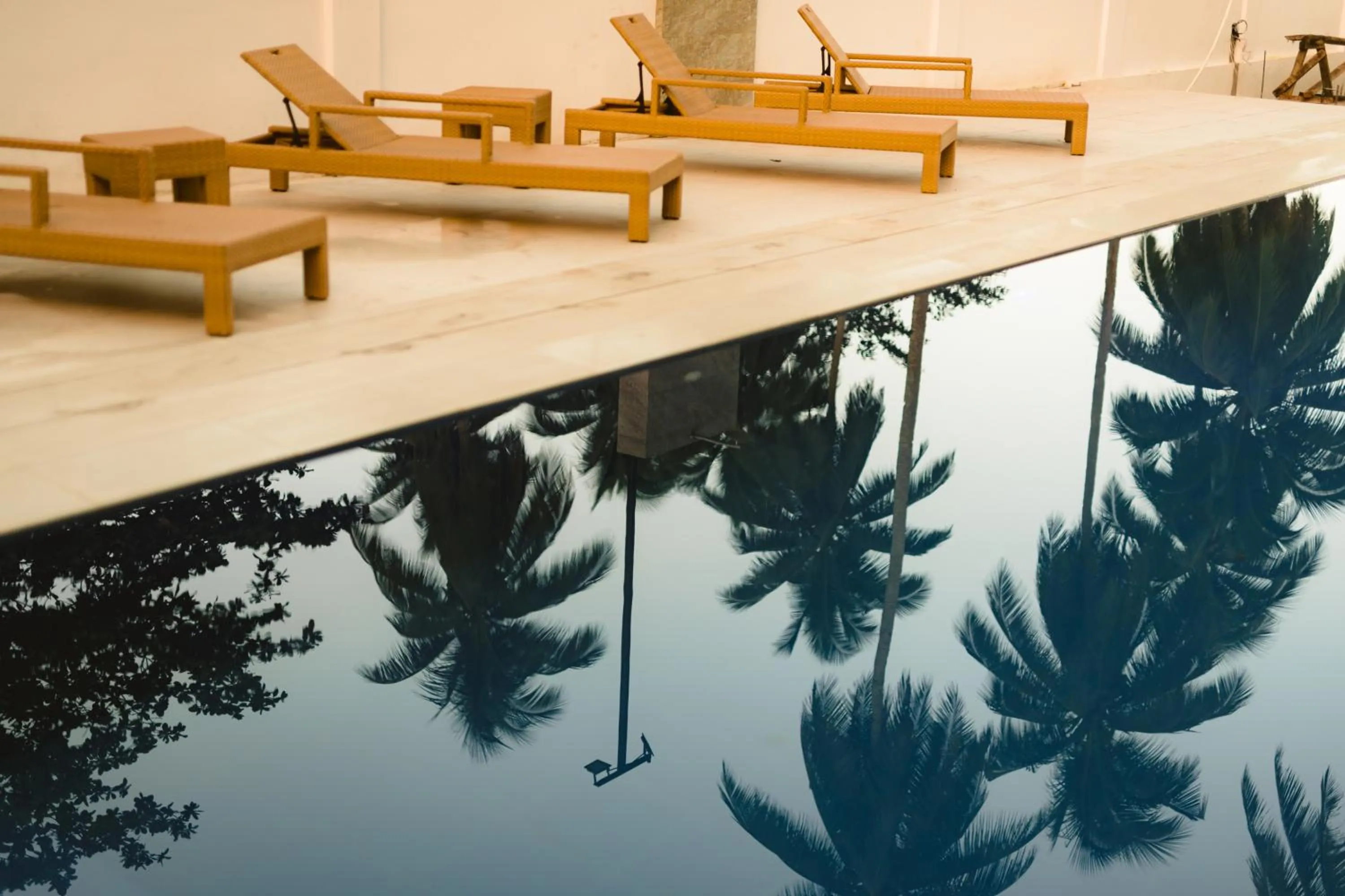 Swimming pool in Holiday Suites Port Barton