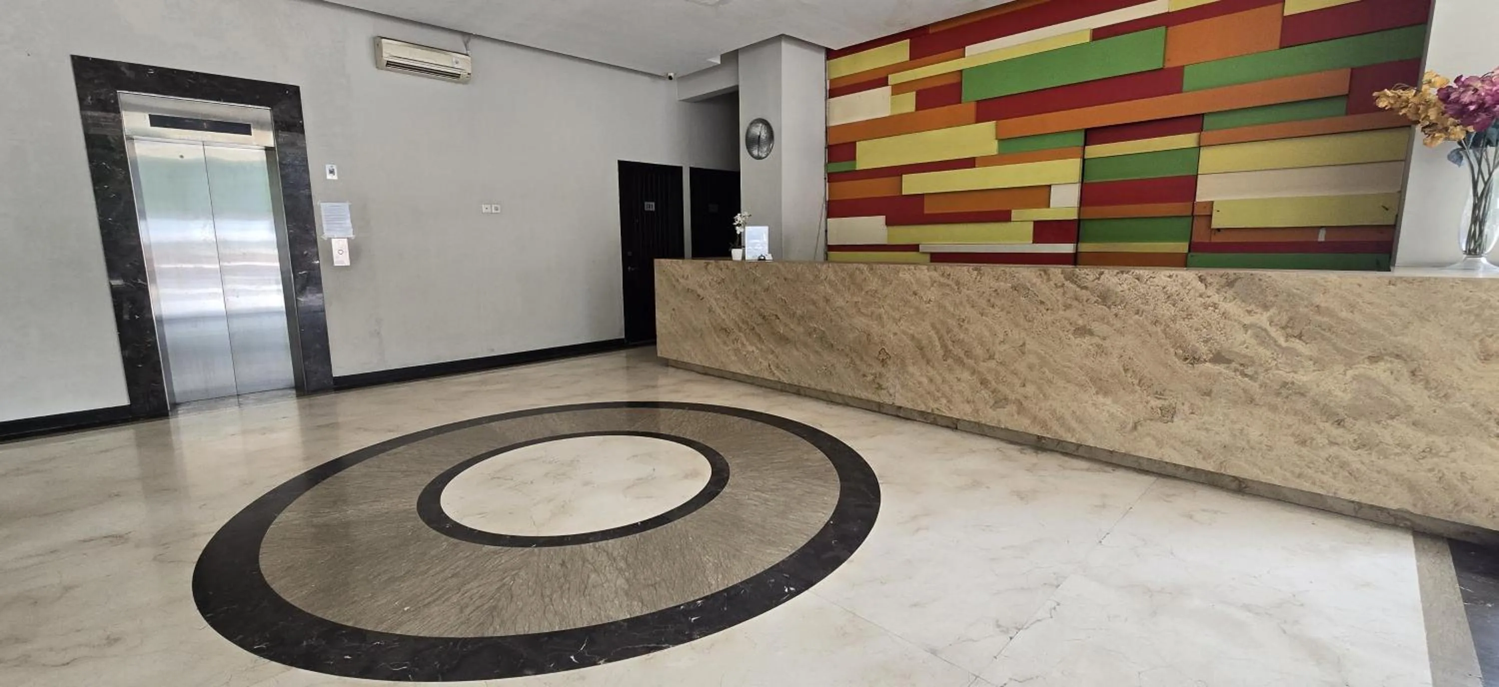 N3 Zainul Arifin Hotel