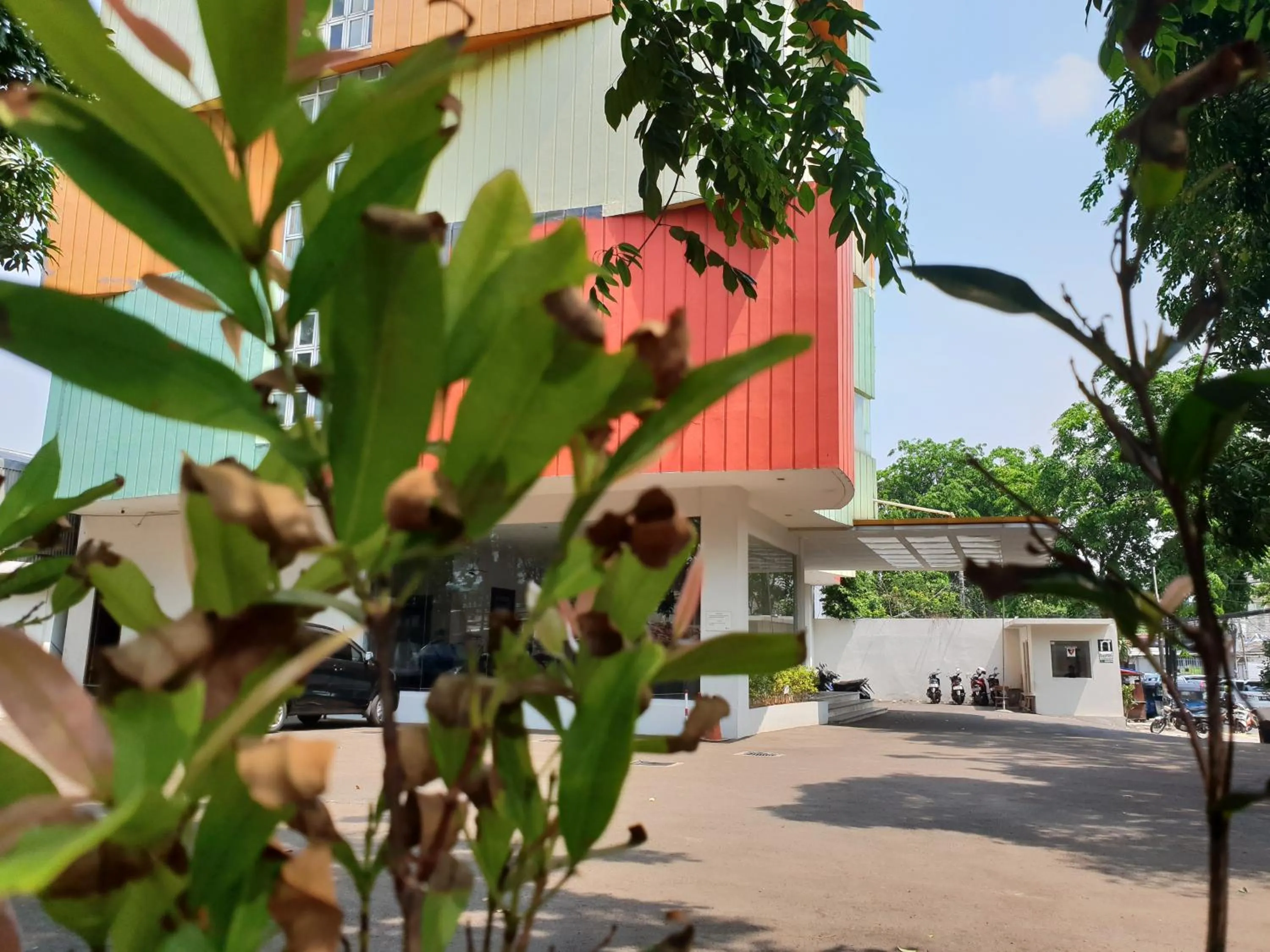 Garden view in N3 Zainul Arifin Hotel