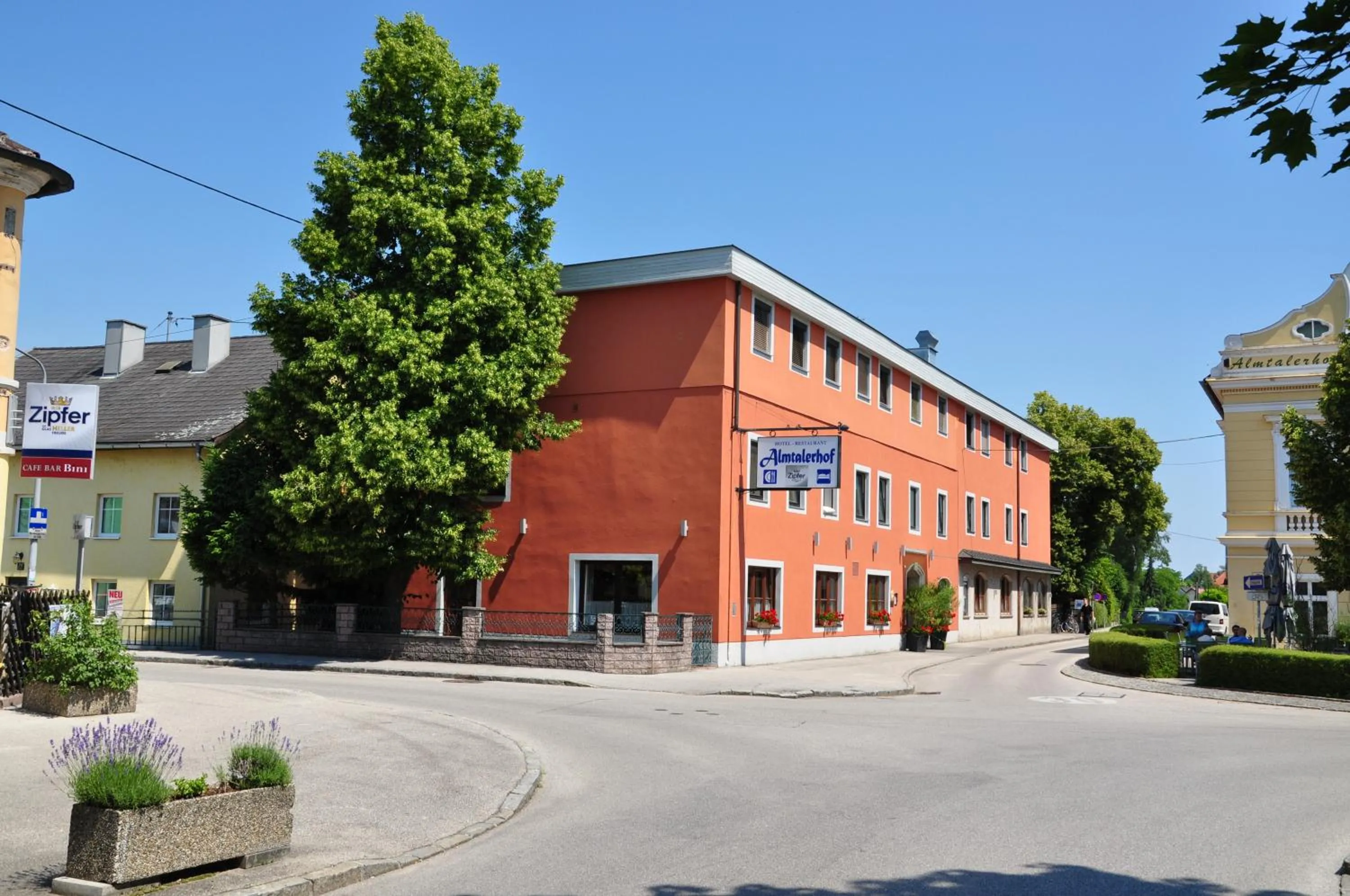 Facade/entrance in Hotel Almtalerhof