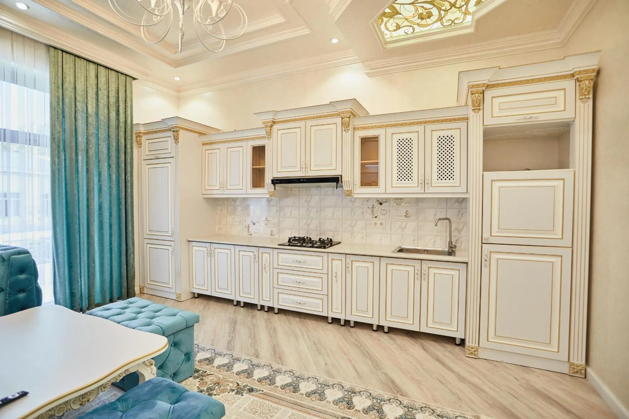 Kitchen or kitchenette in Royal Hotel Samarkand
