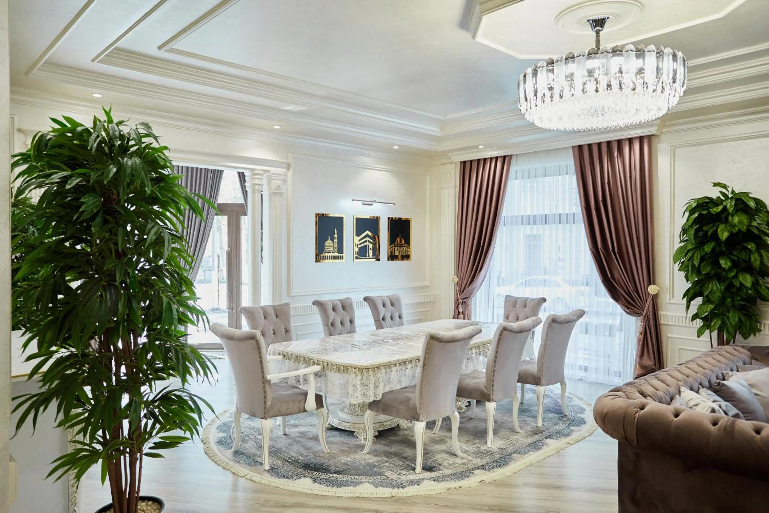 Living room in Royal Hotel Samarkand