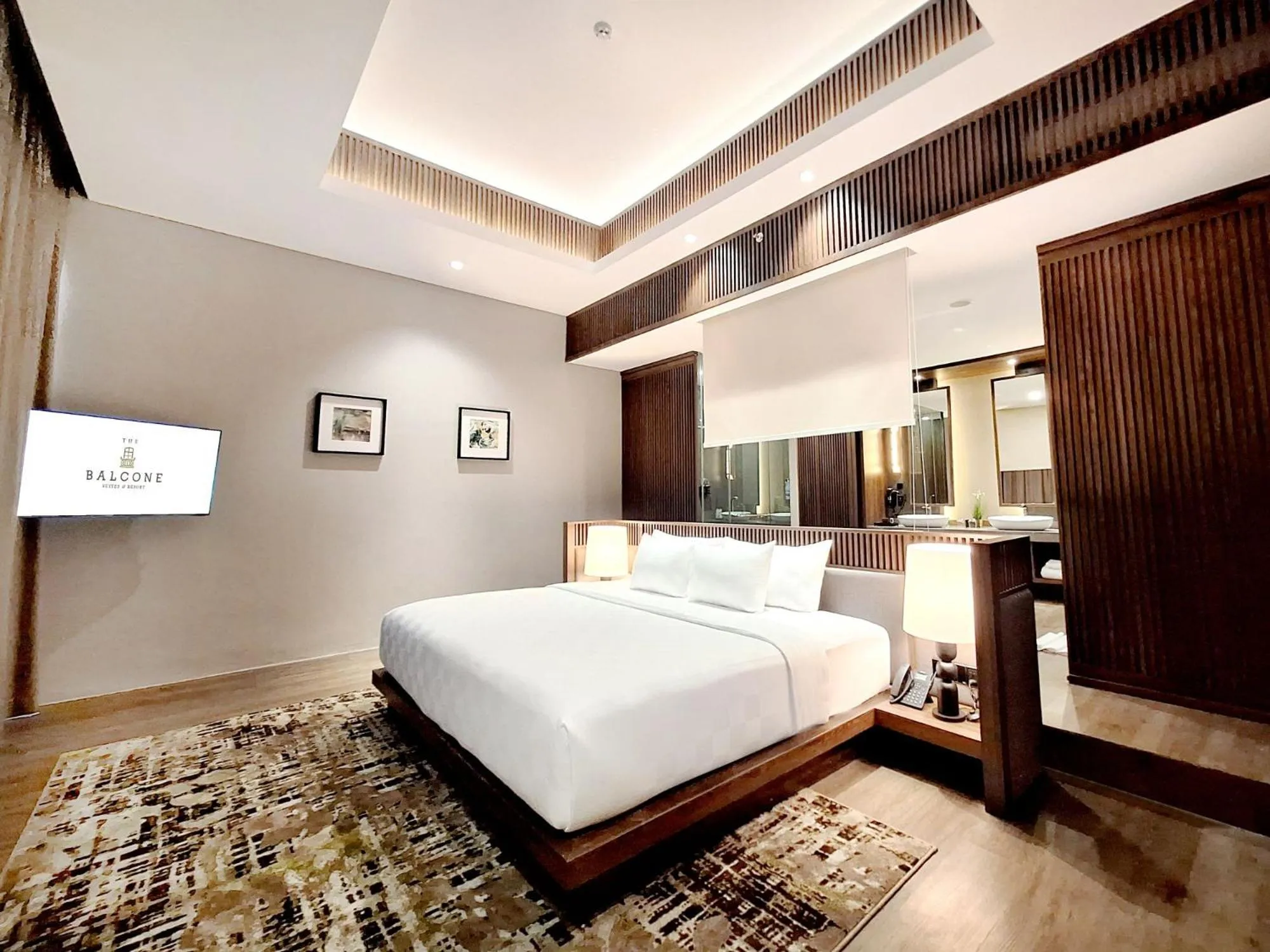 Bedroom, Bed in The Balcone Suites & Resort