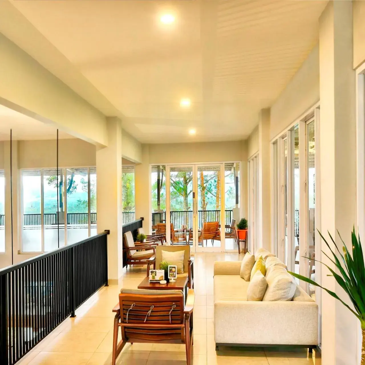 Restaurant/places to eat in The Balcone Suites & Resort Restaurant/places to eat in The Balcone Suites & Resort