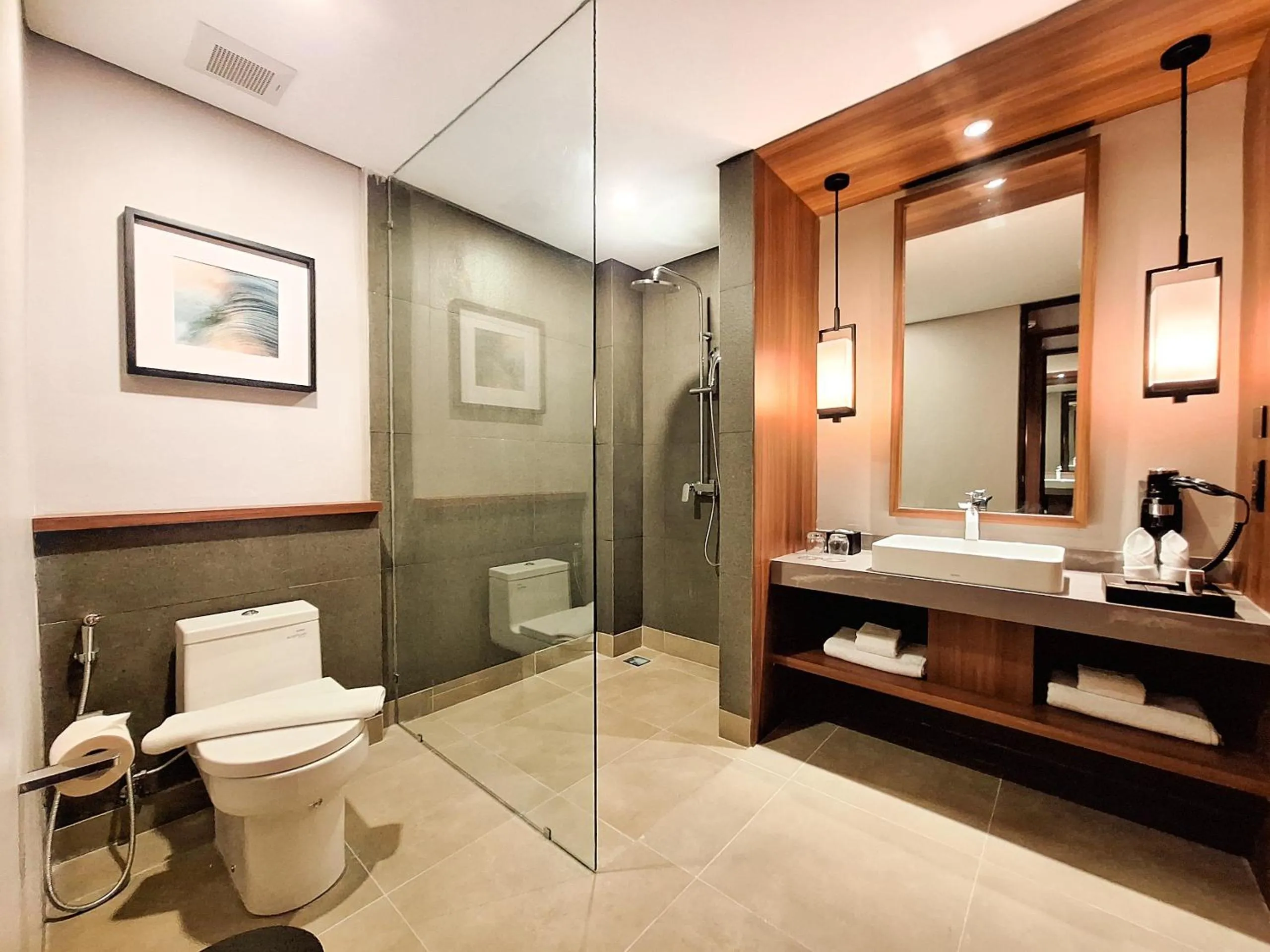 Toilet in The Balcone Suites & Resort