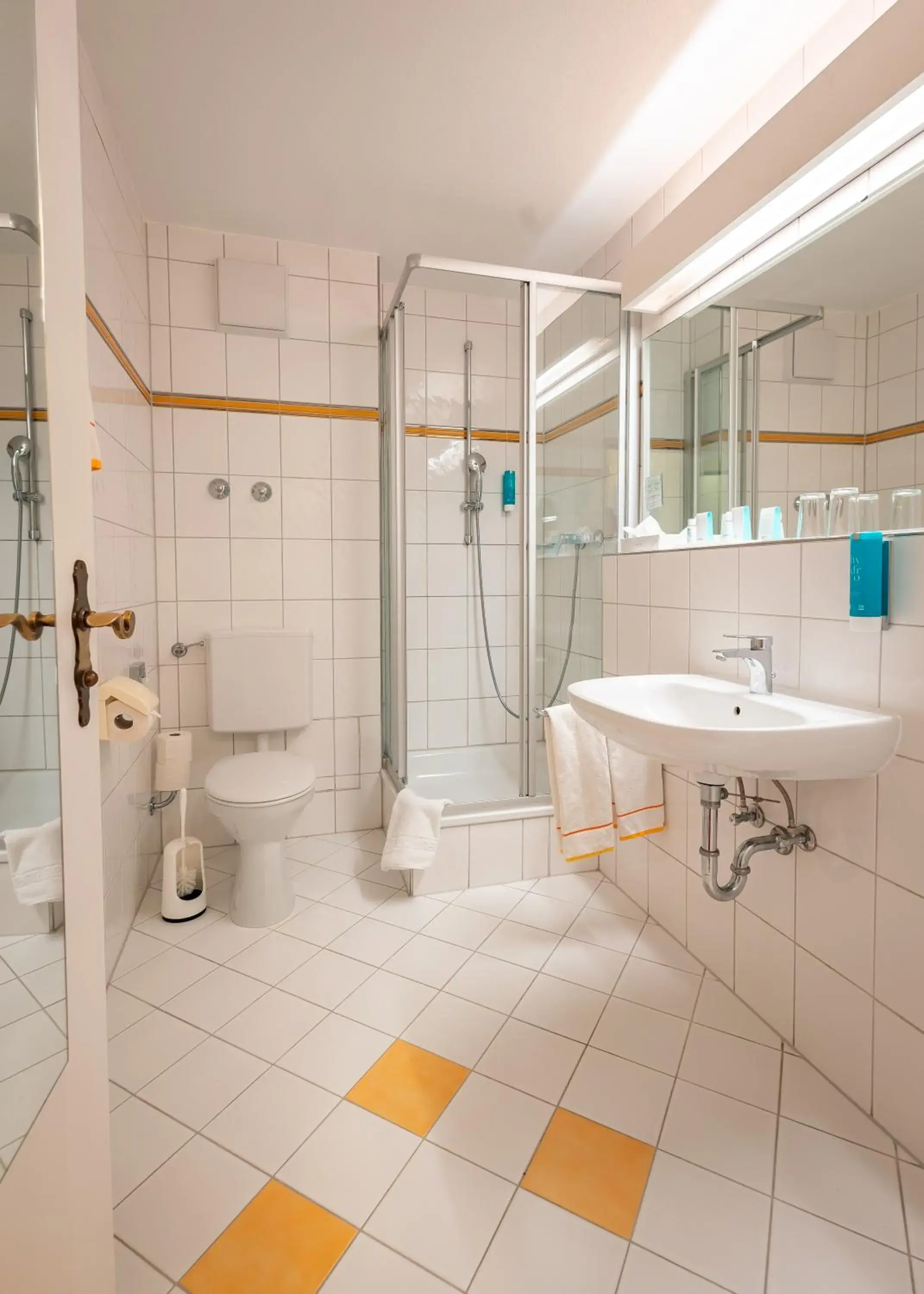 Standard Double Room with Balcony in Alpenhotel Kronprinz Standard Double Room with Balcony in Alpenhotel Kronprinz