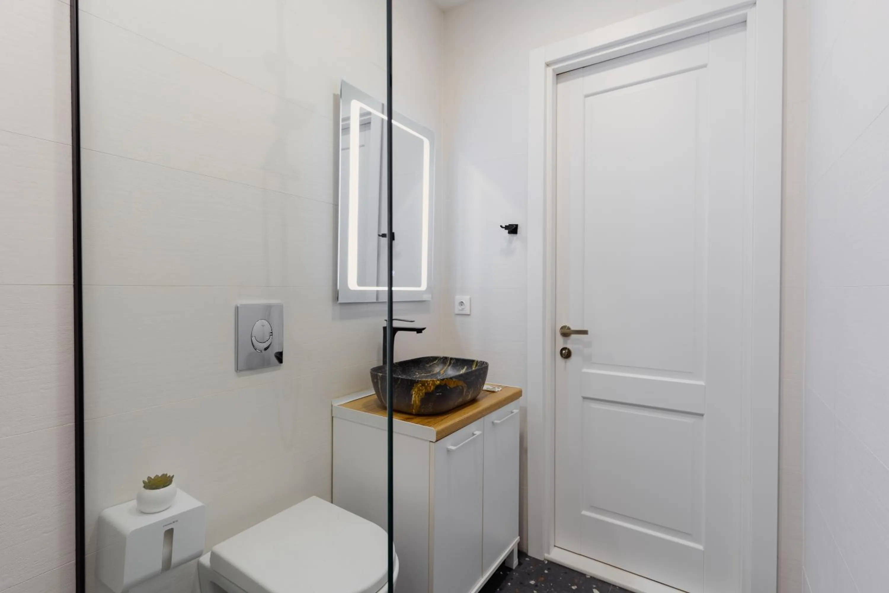 Shower in Next Orange Aparthotel OFFICIAL