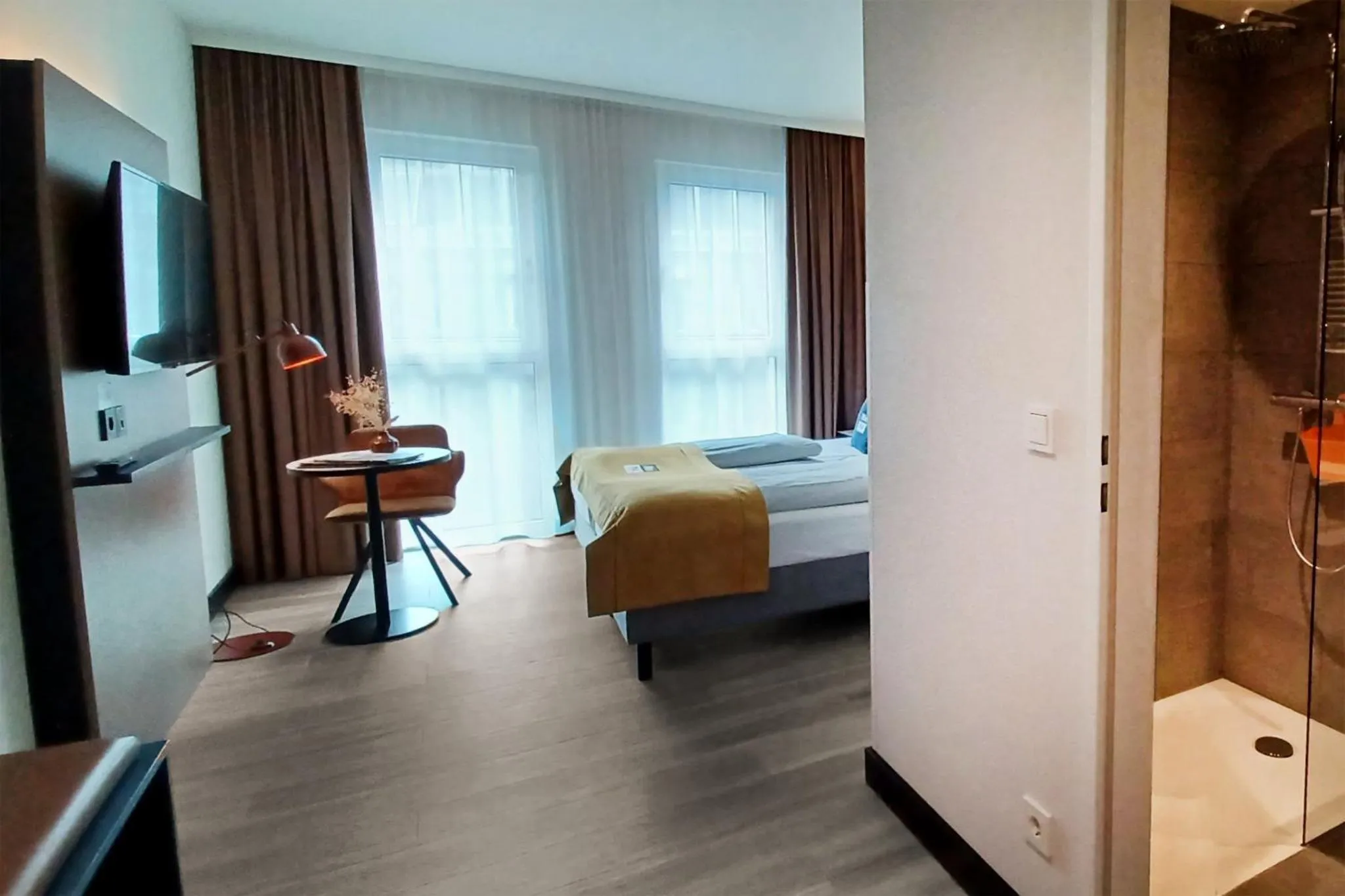 Photo of the whole room, Bed in Holiday Inn - the niu, Kettle Stuttgart Vaihingen by IHG