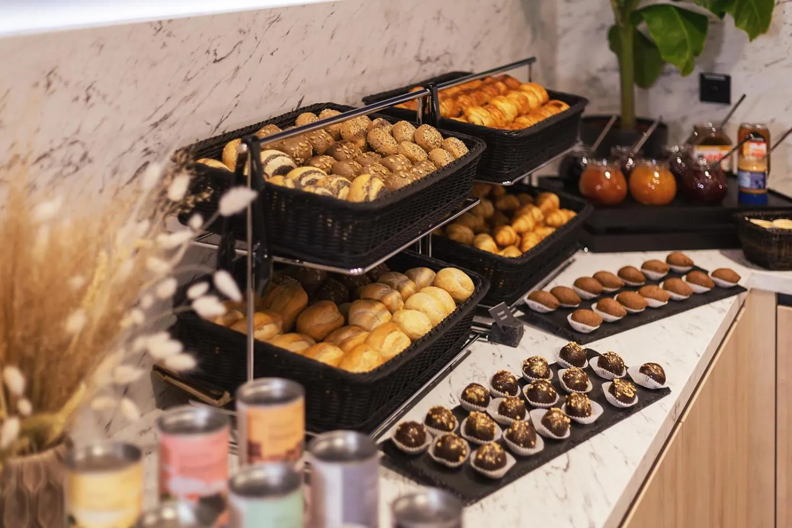 Buffet breakfast in Holiday Inn - the niu, Kettle Stuttgart Vaihingen by IHG