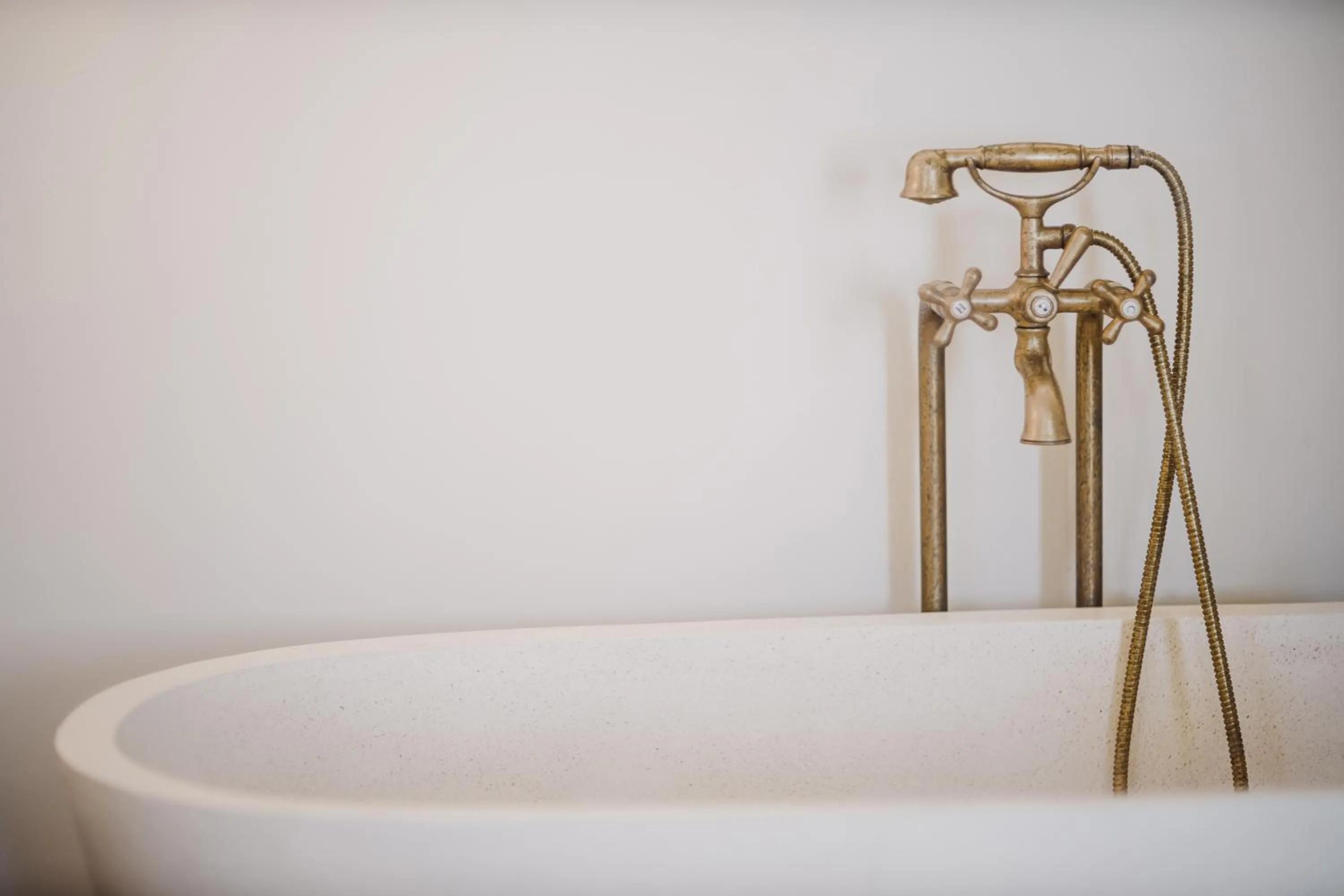 Bath in Koukoumi Vegan Boutique Hotel