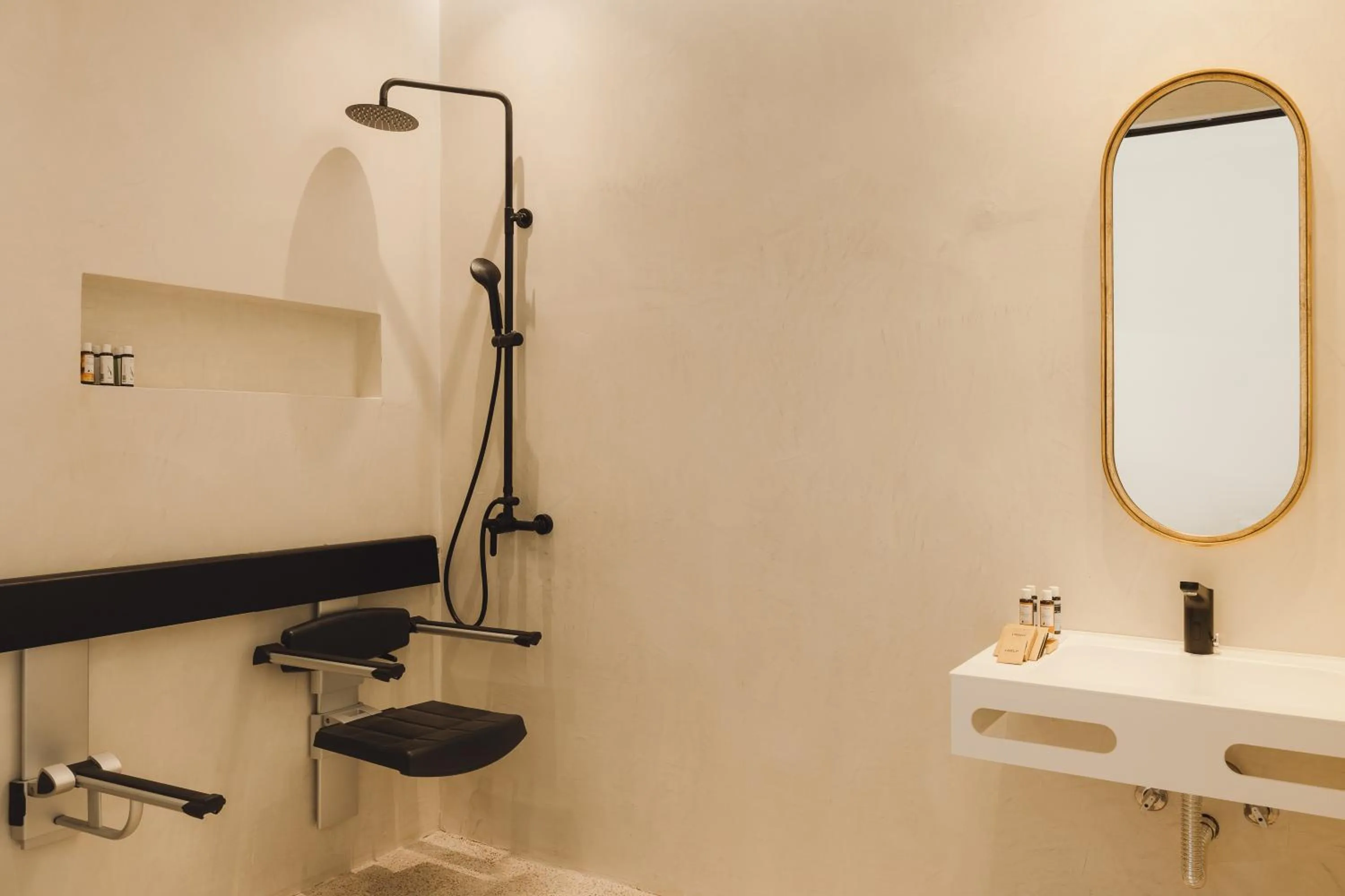 Bathroom in Koukoumi Vegan Boutique Hotel