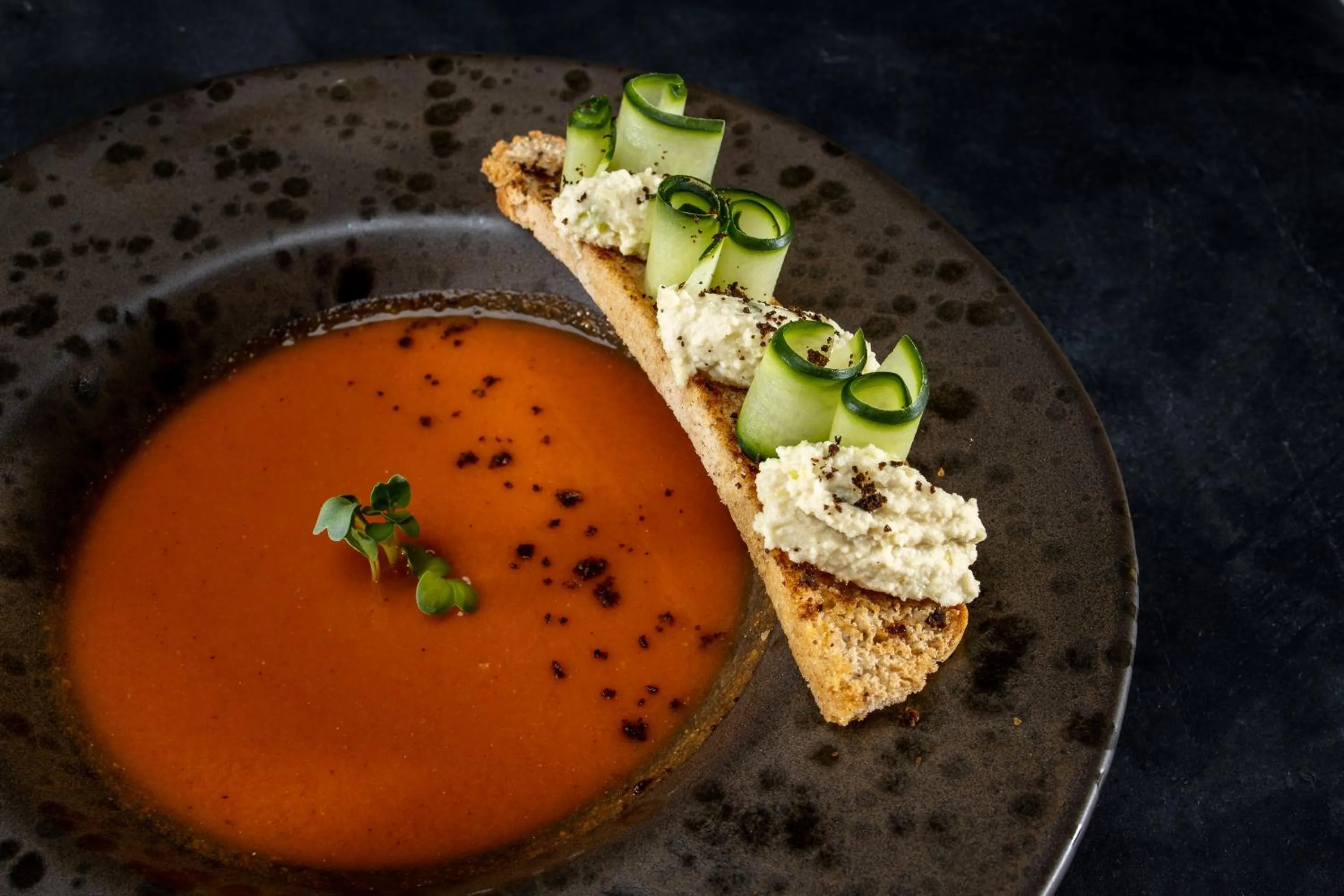 Restaurant/places to eat in Koukoumi Vegan Boutique Hotel