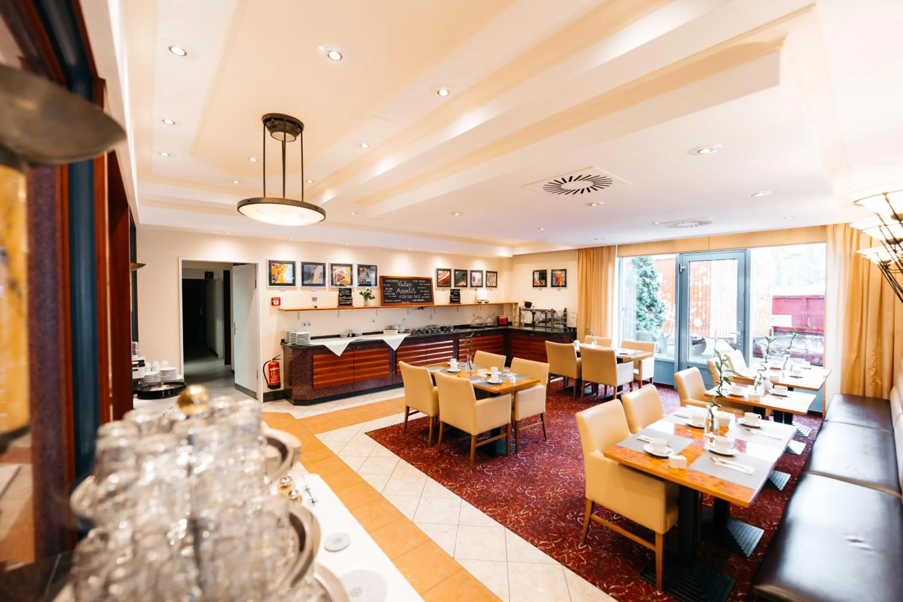 Food and drinks in City Park Hotel