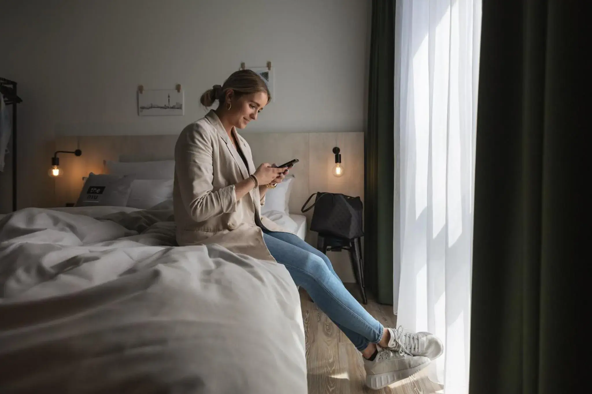 Photo of the whole room, Bed in Holiday Inn - the niu Tab Dusseldorf Main Station by IHG Photo of the whole room, Bed in Holiday Inn - the niu Tab Dusseldorf Main Station by IHG