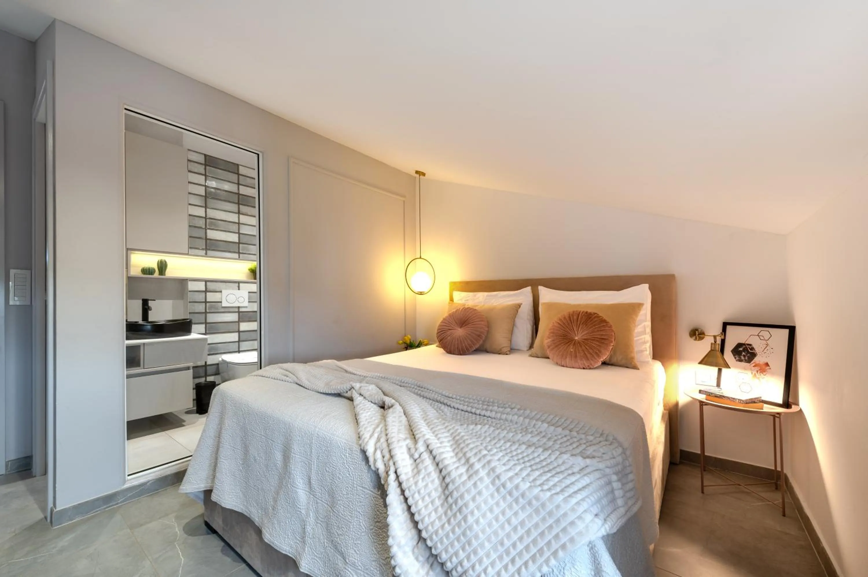 DANICA Luxury SeaSide Apartment