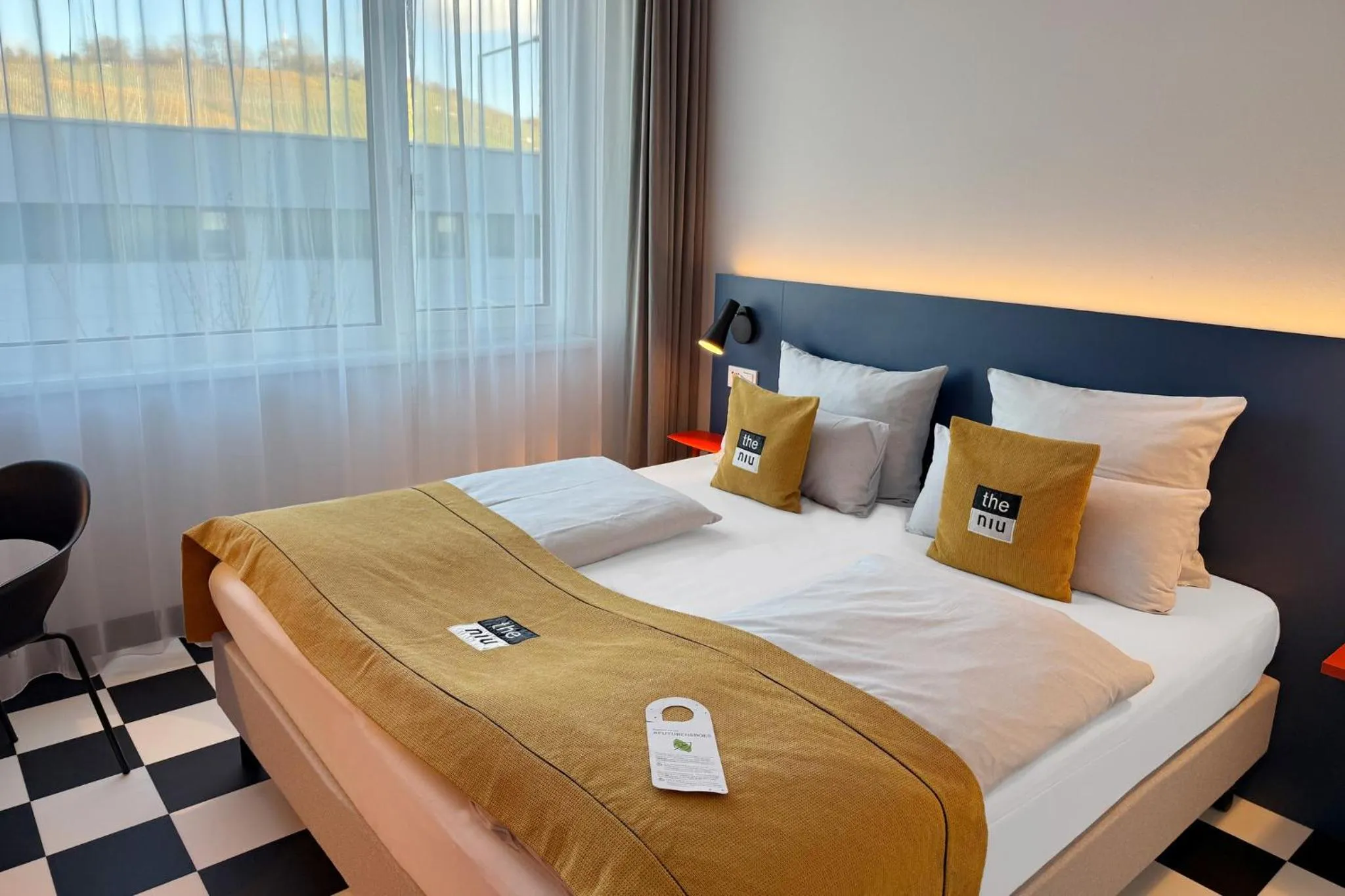 Photo of the whole room, Bed in Holiday Inn - the niu, Form Stuttgart Feuerbach by IHG