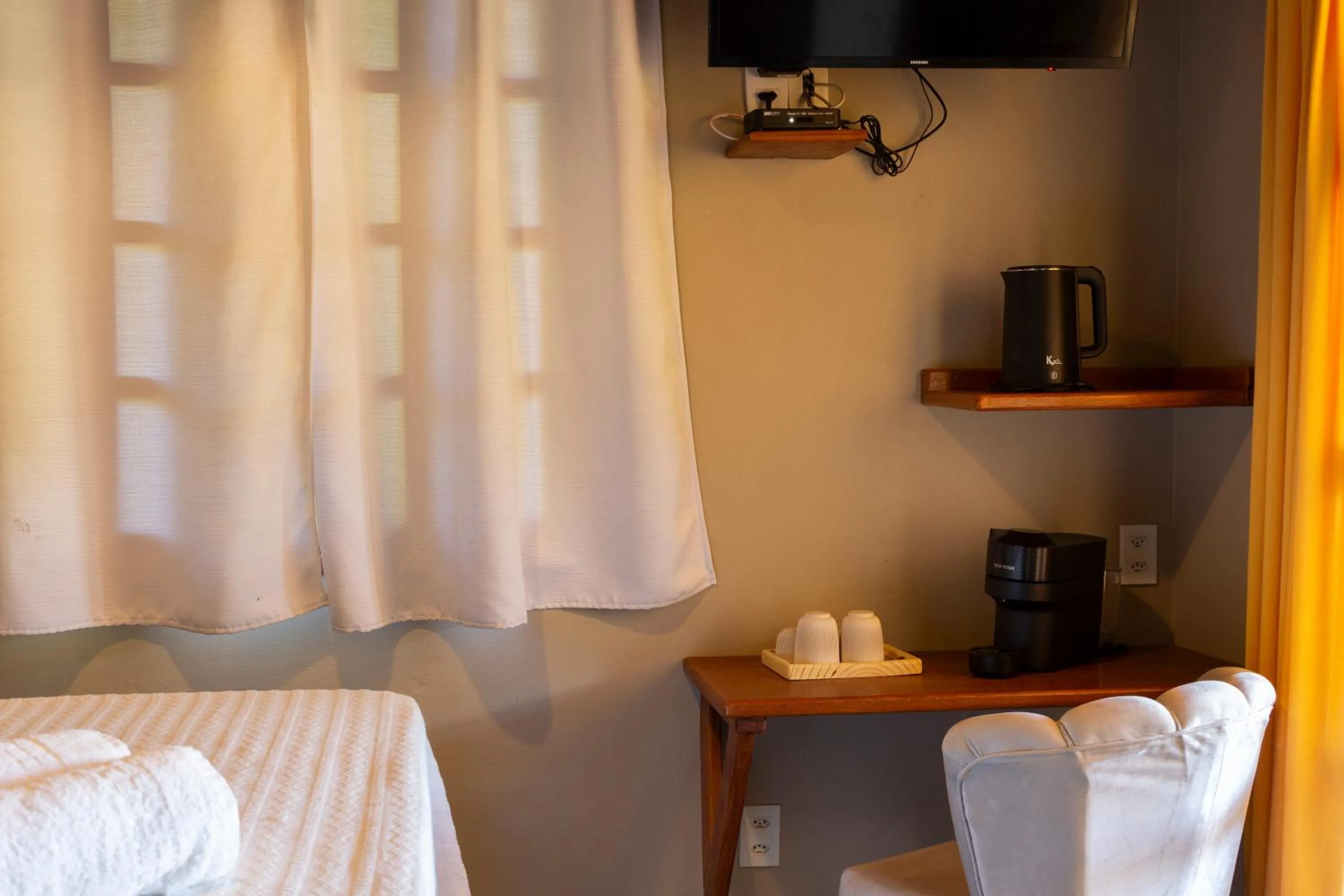 Photo of the whole room, Bed in Pousada Aquarela