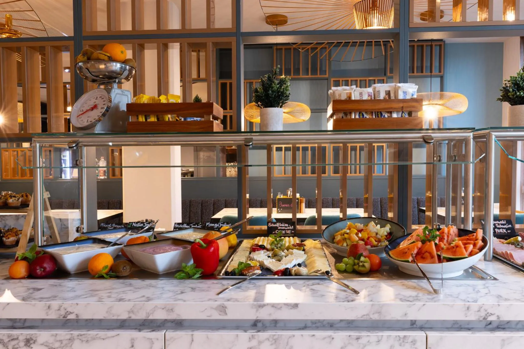 Restaurant/places to eat in Holiday Inn - the niu, Pax Berlin Airport by IHG