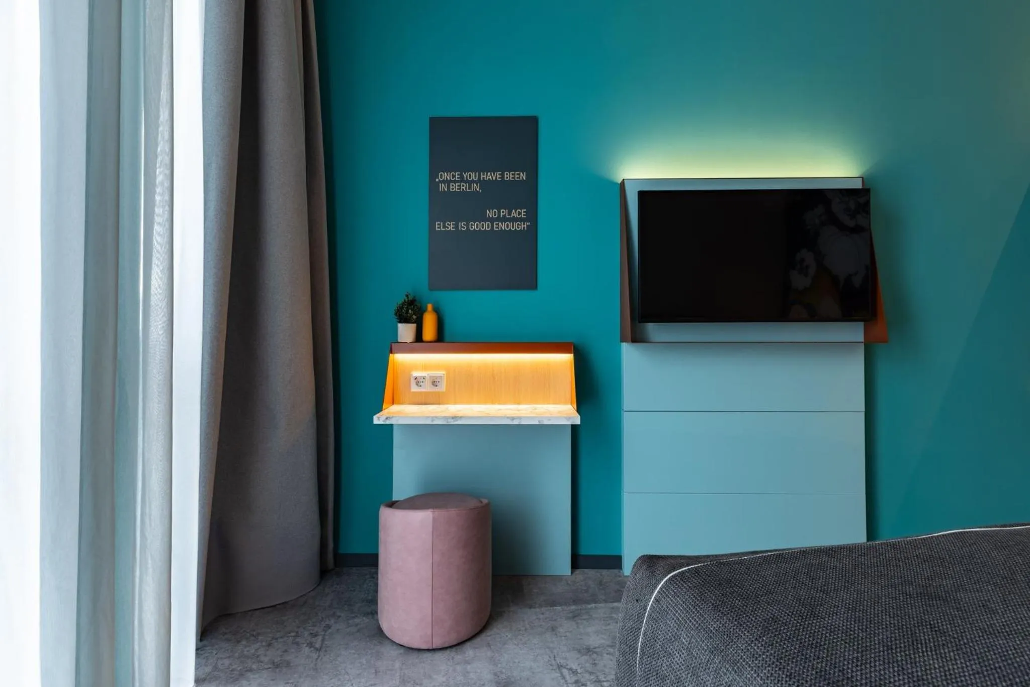 Photo of the whole room in Holiday Inn - the niu, Pax Berlin Airport by IHG