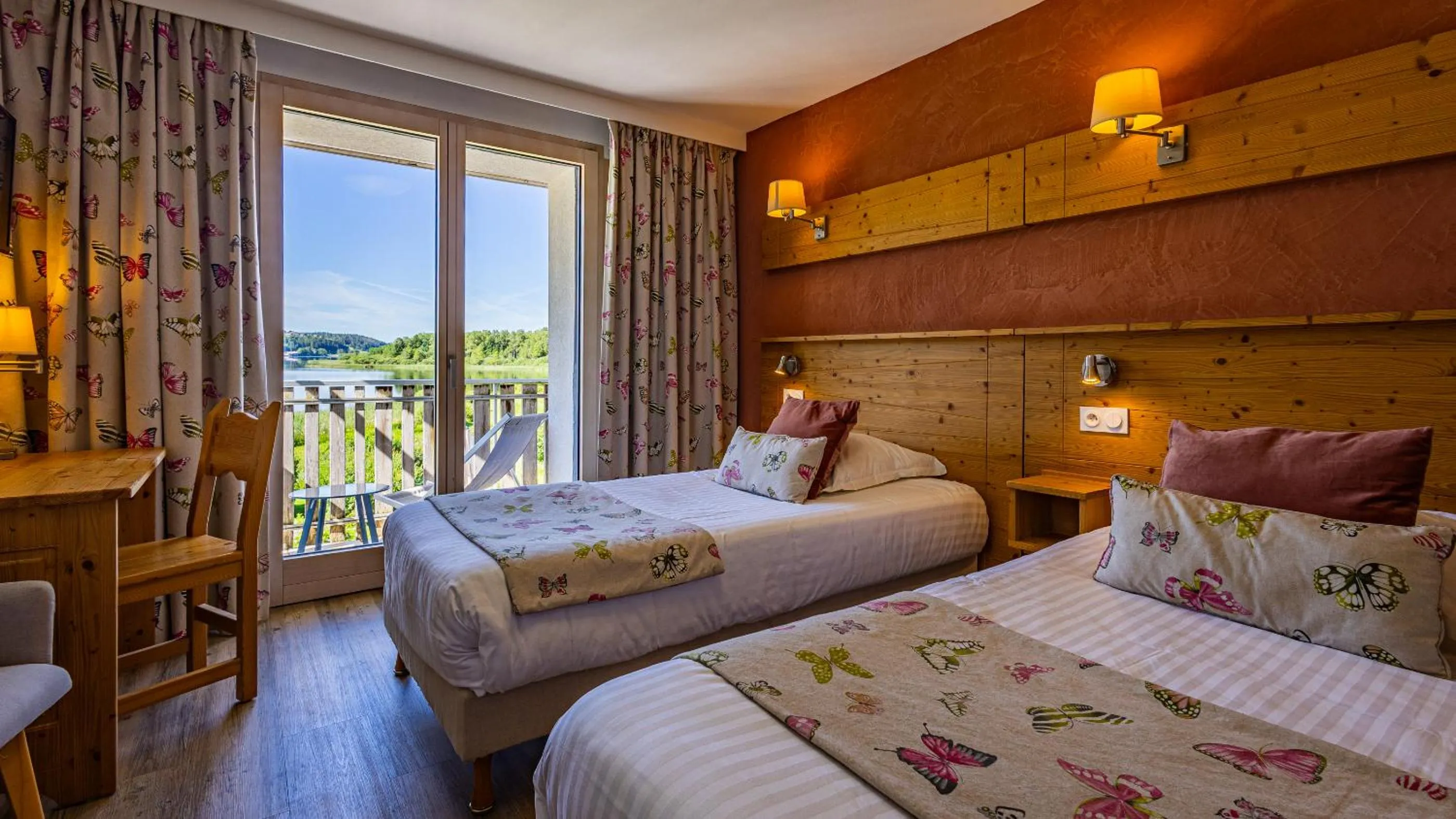 Bedroom, Bed in Hotel Lou Granva