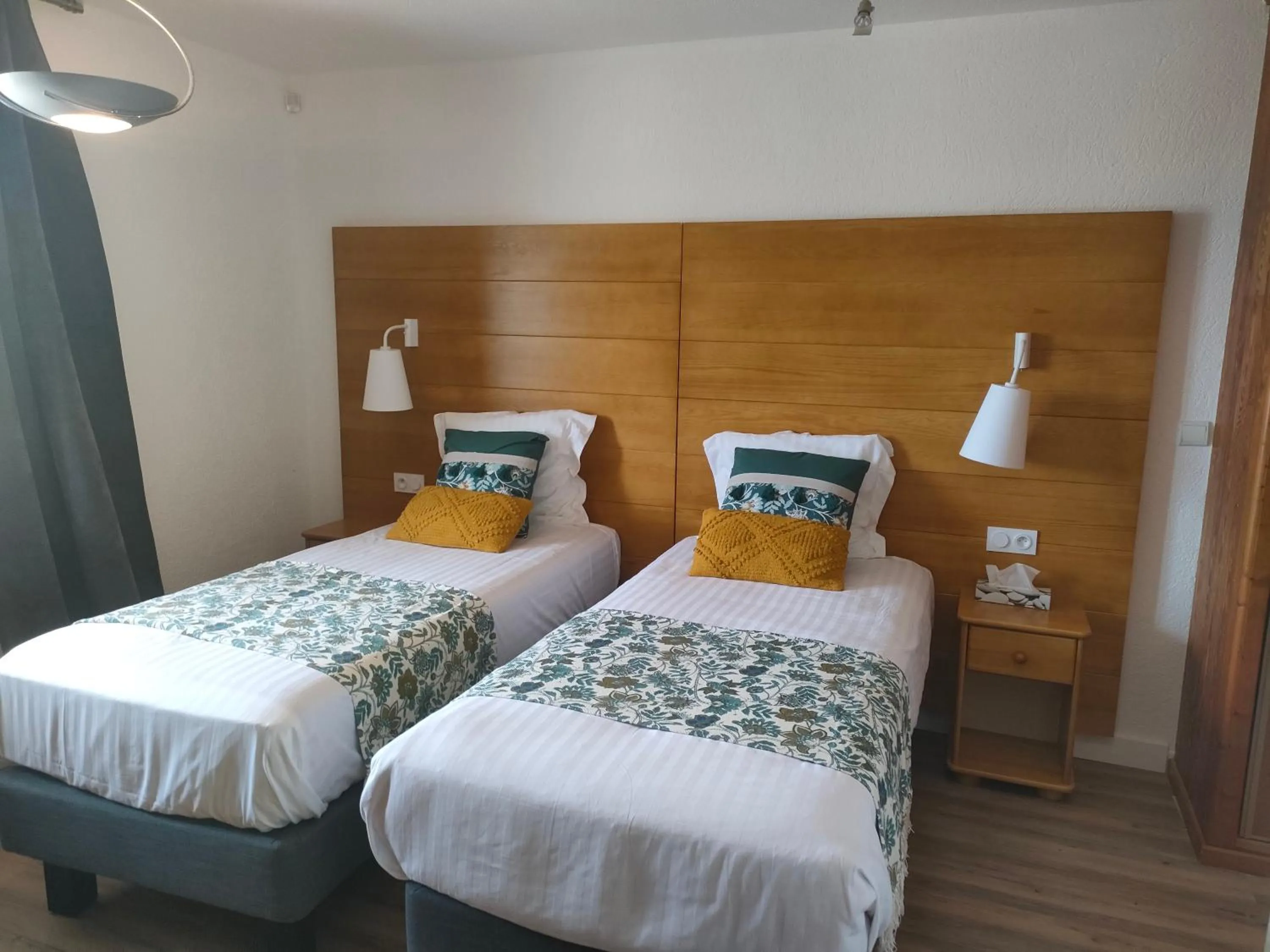 Bedroom, Bed in Hotel Lou Granva