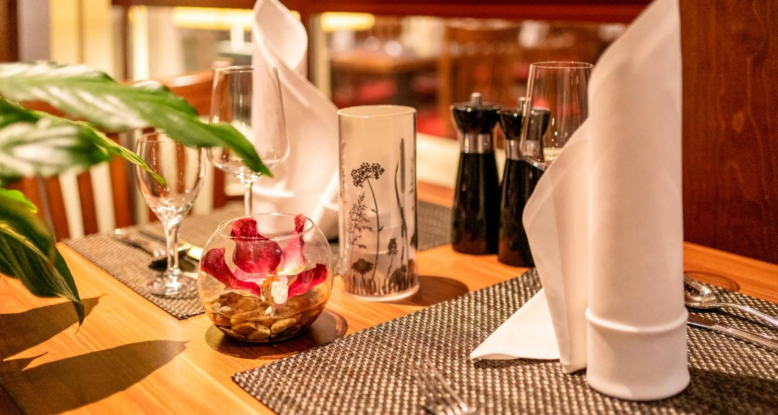 Restaurant/places to eat in PLAZA INN Goslar