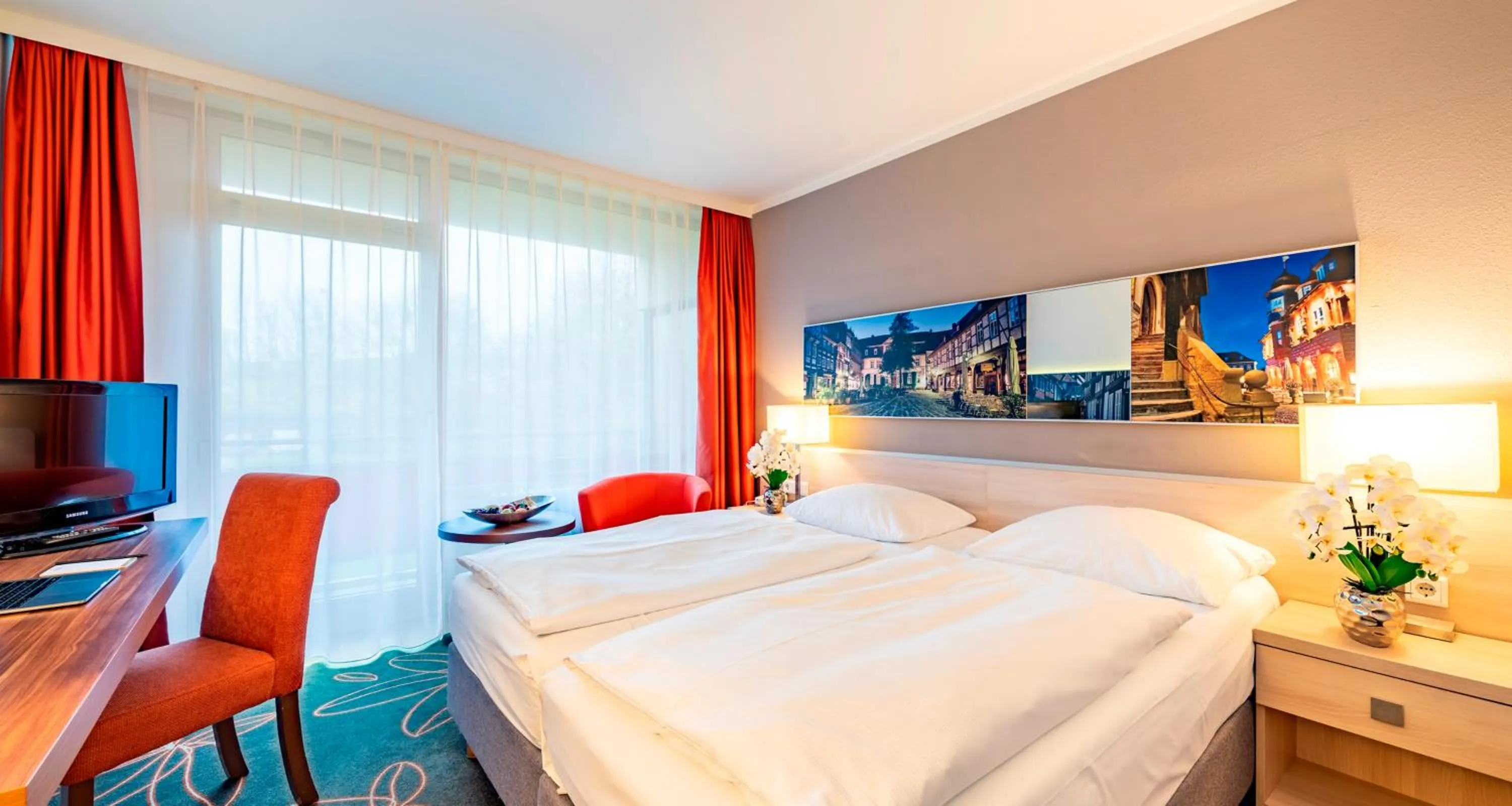 Bed in PLAZA INN Goslar