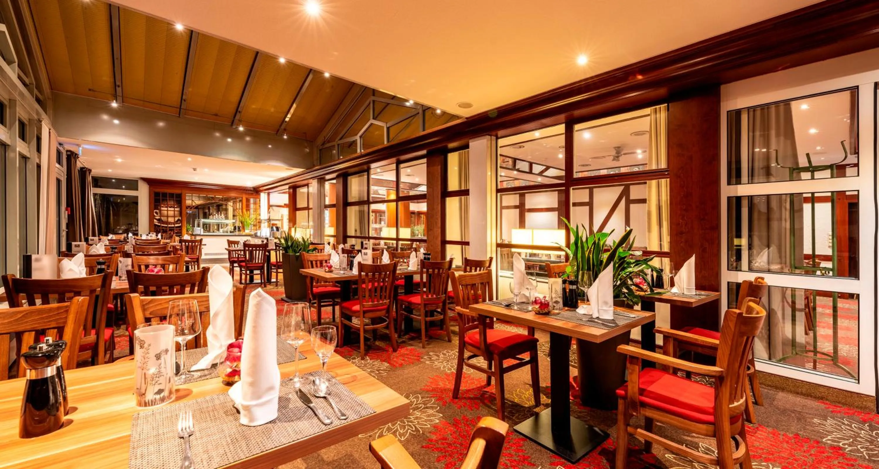 Restaurant/places to eat in PLAZA INN Goslar