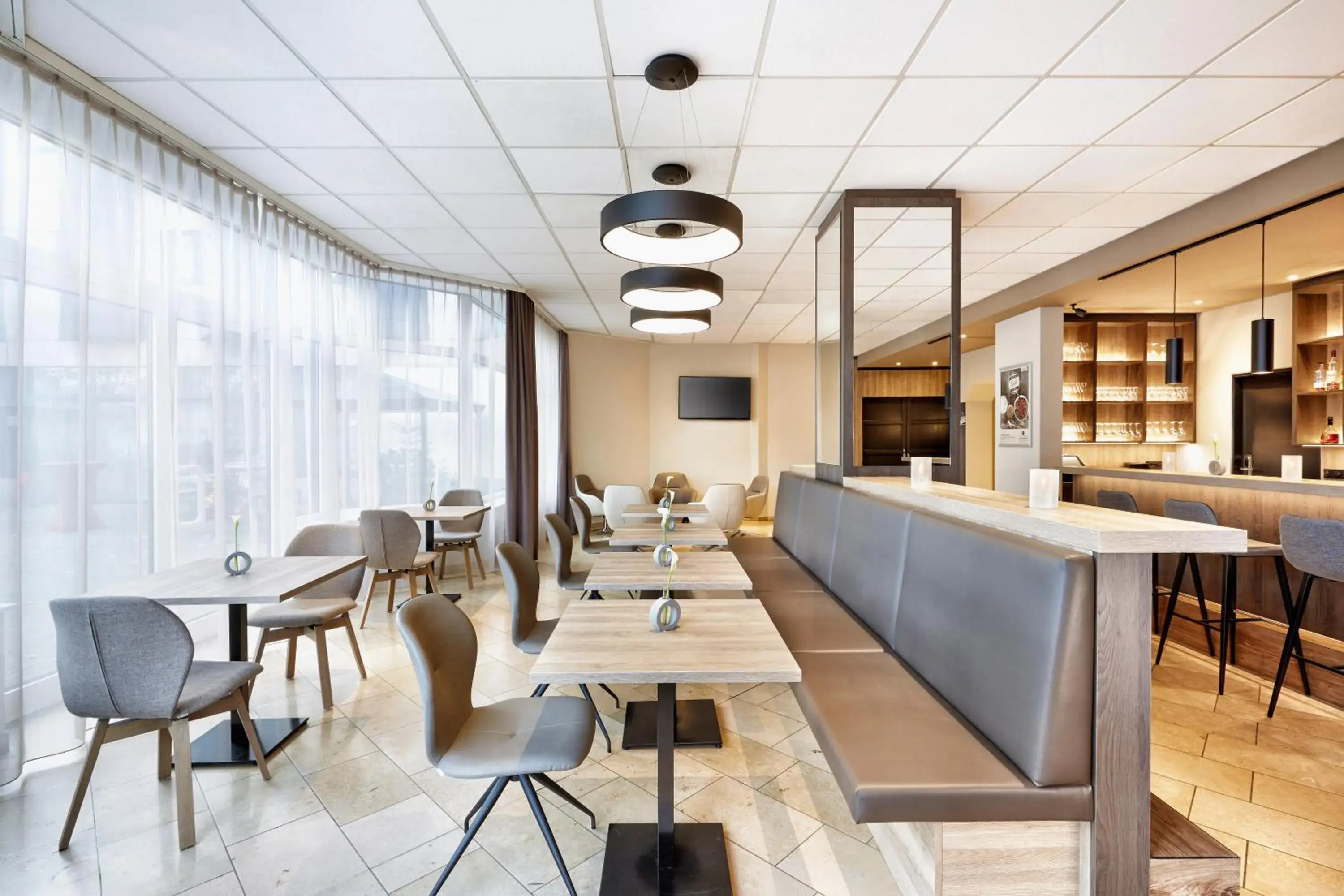 Restaurant/places to eat in H+ Hotel Köln Brühl Restaurant/places to eat in H+ Hotel Köln Brühl