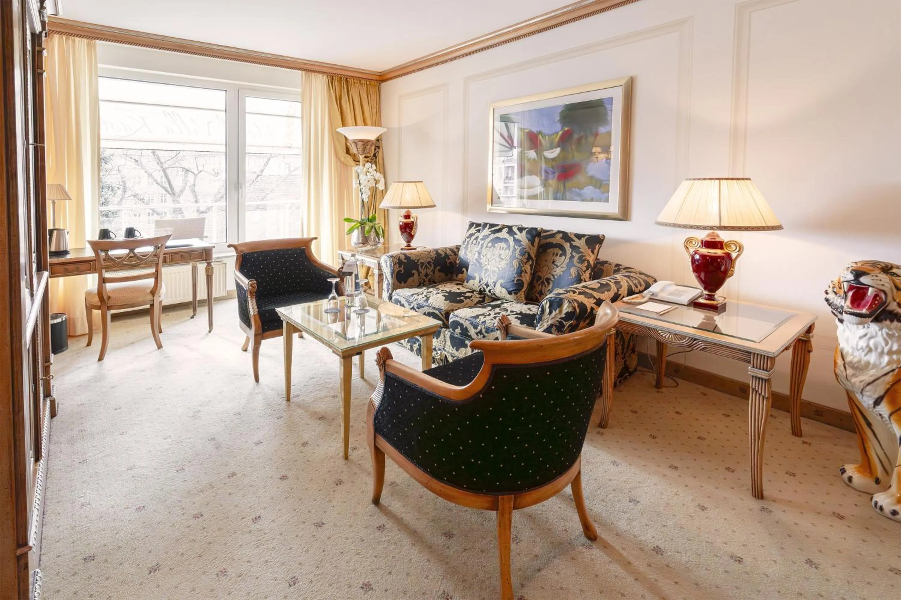 TV and multimedia in Bernstein Hotel Villa Kastania