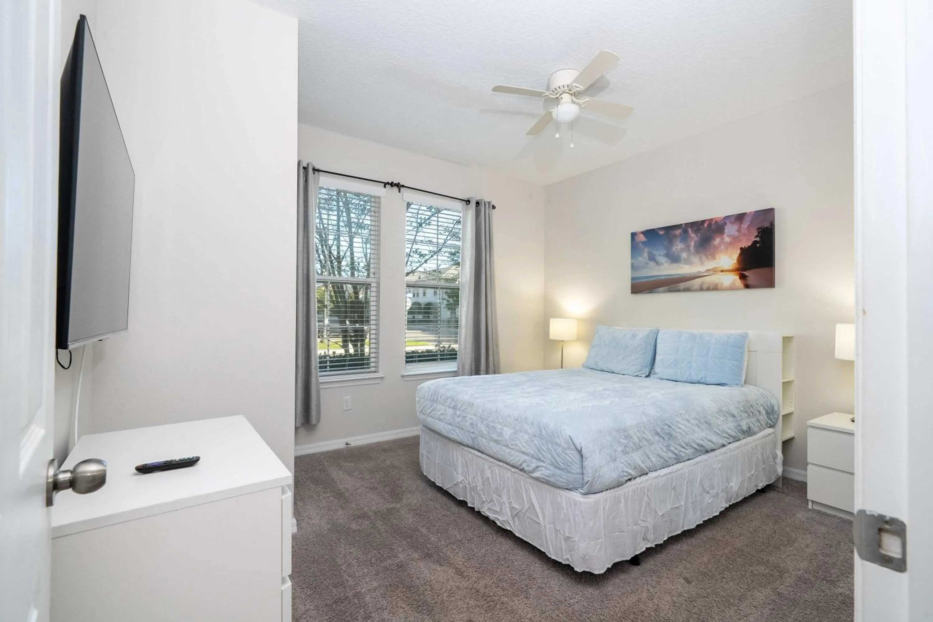 Bed in Family Friendly Four Bedroom w/ Pool @SolaraResort 1517