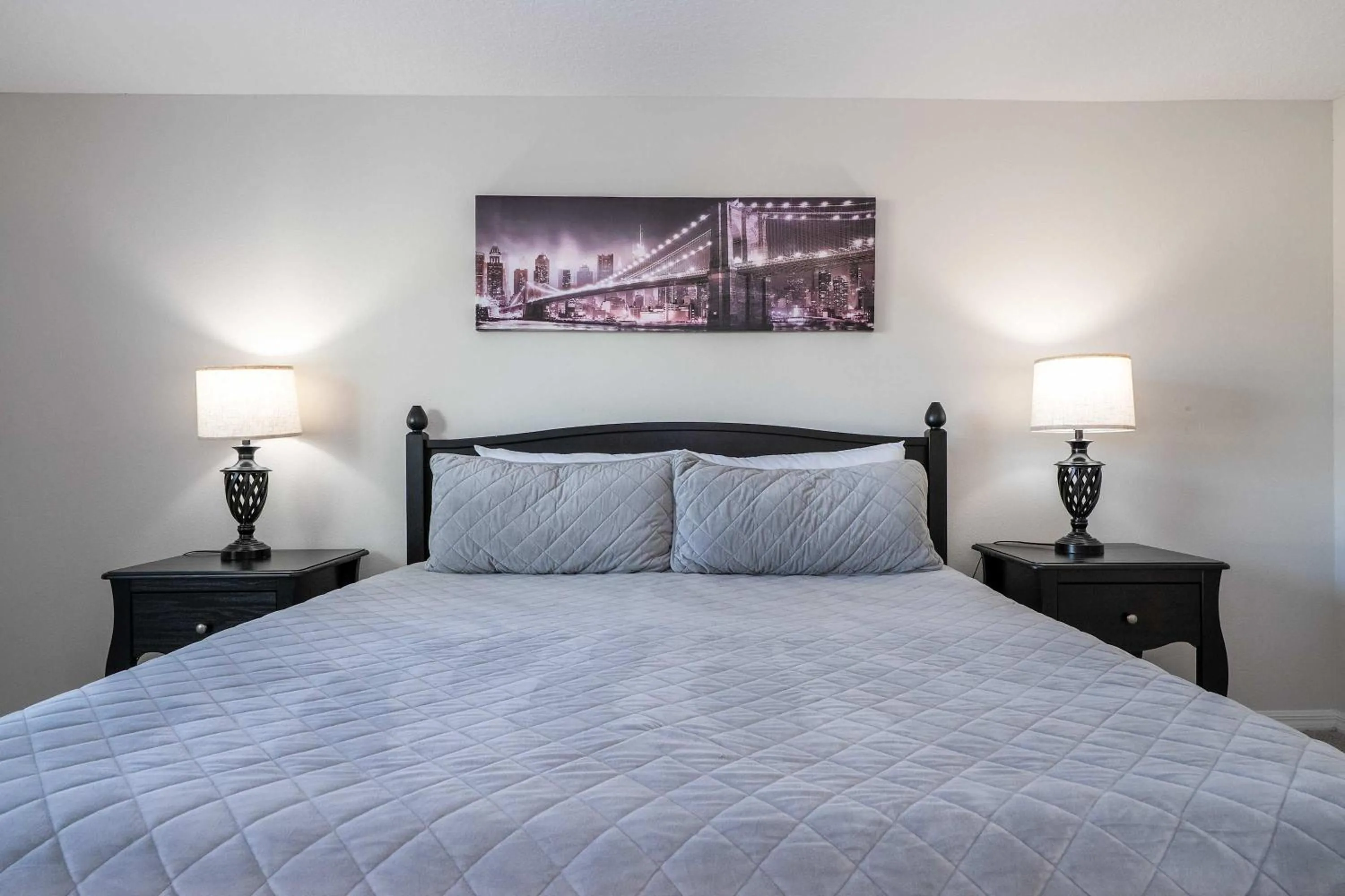 Bed in Family Friendly Four Bedroom w/ Pool @SolaraResort 1517