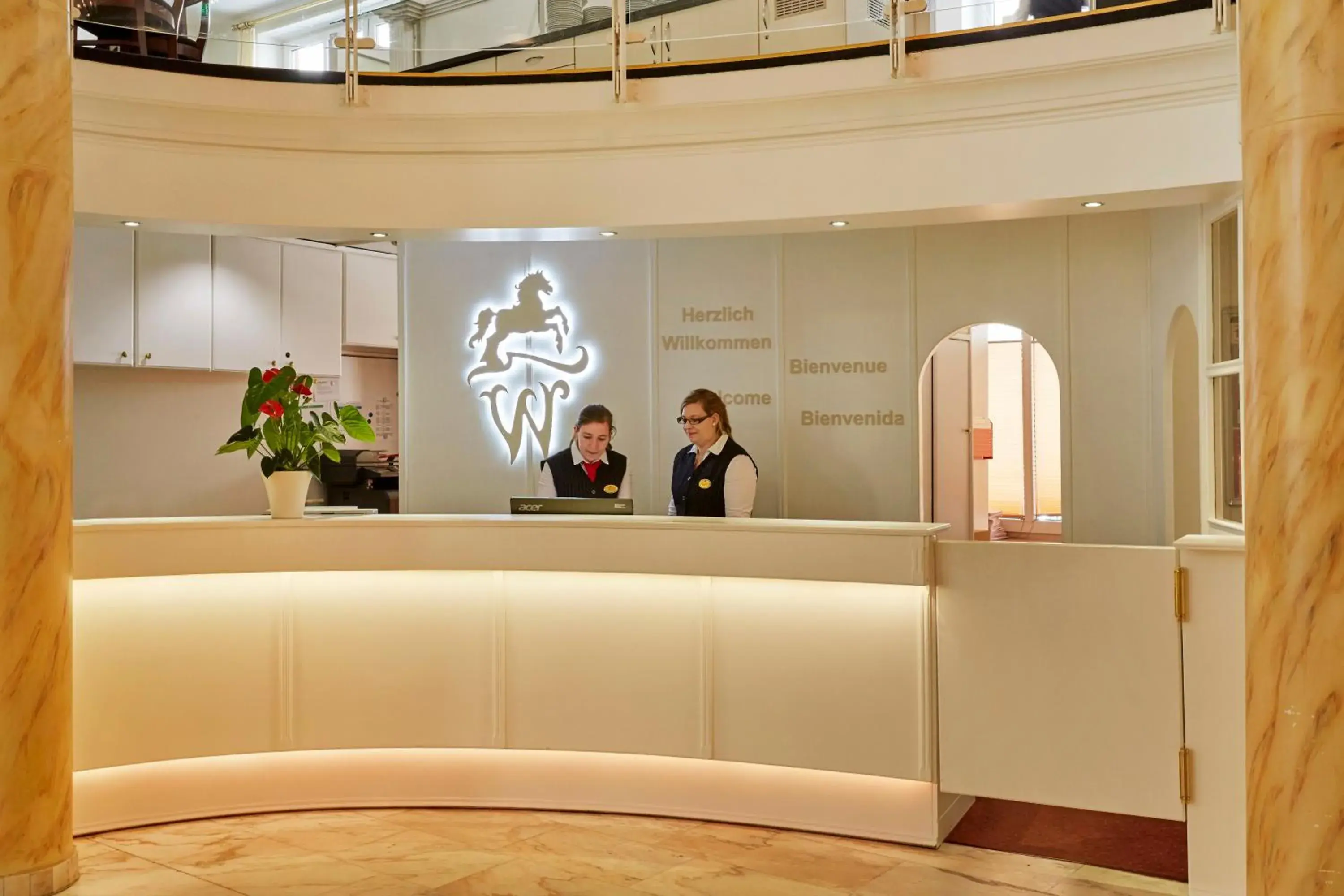 Lobby or reception in H+ Hotel Stade Herzog Widukind Lobby or reception in H+ Hotel Stade Herzog Widukind