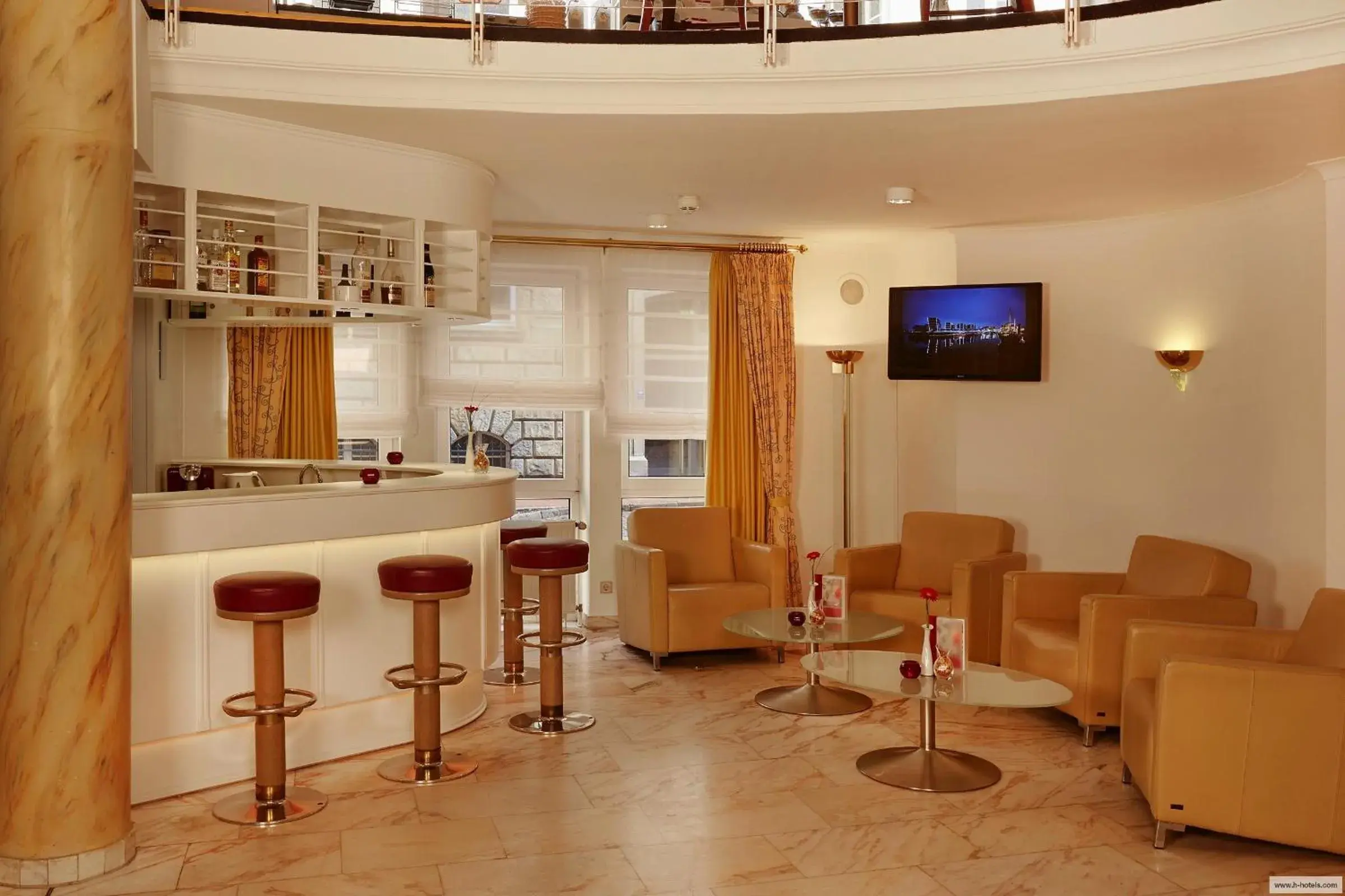 Lobby or reception in H+ Hotel Stade Herzog Widukind Lobby or reception in H+ Hotel Stade Herzog Widukind