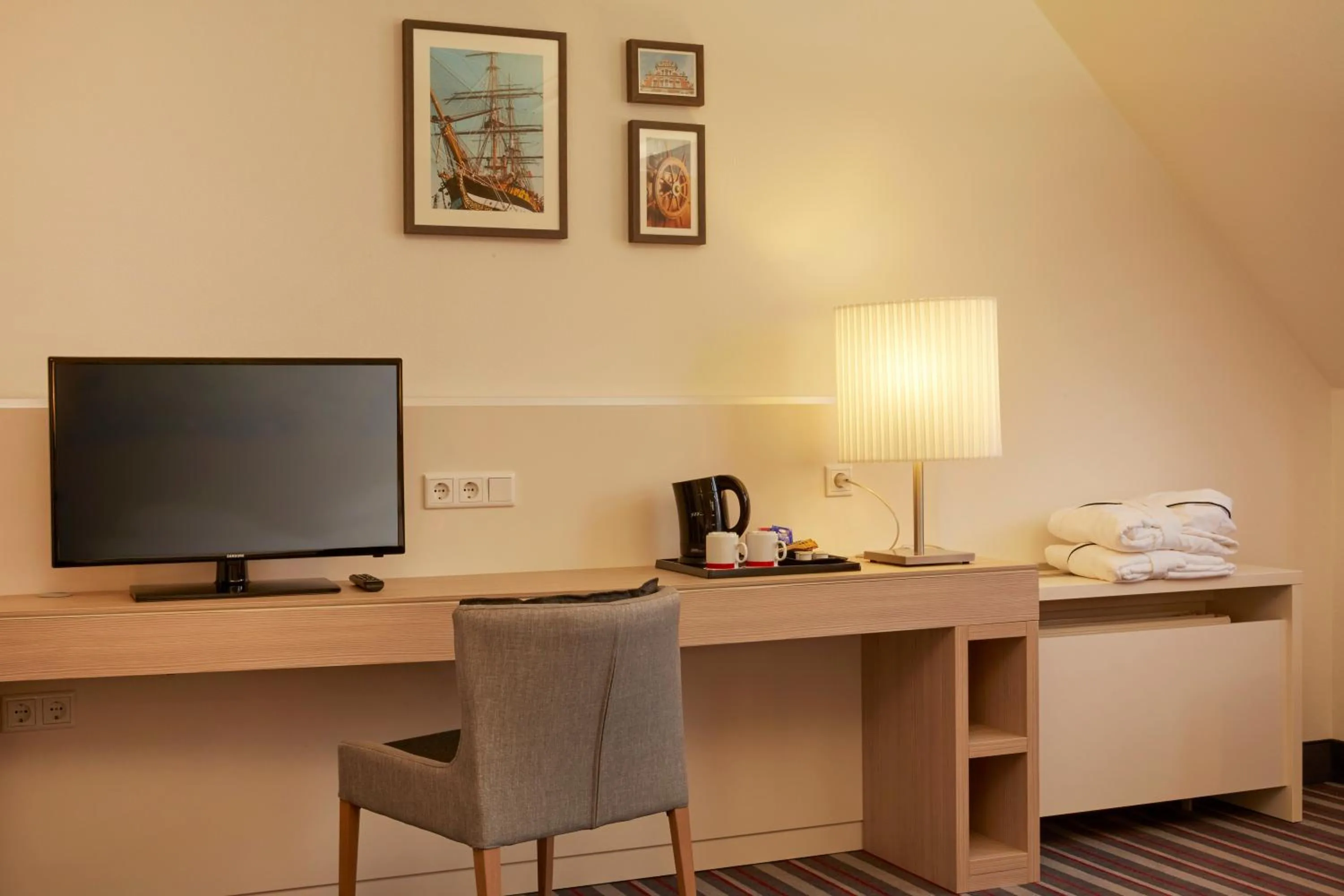 Photo of the whole room in H+ Hotel Stade Herzog Widukind