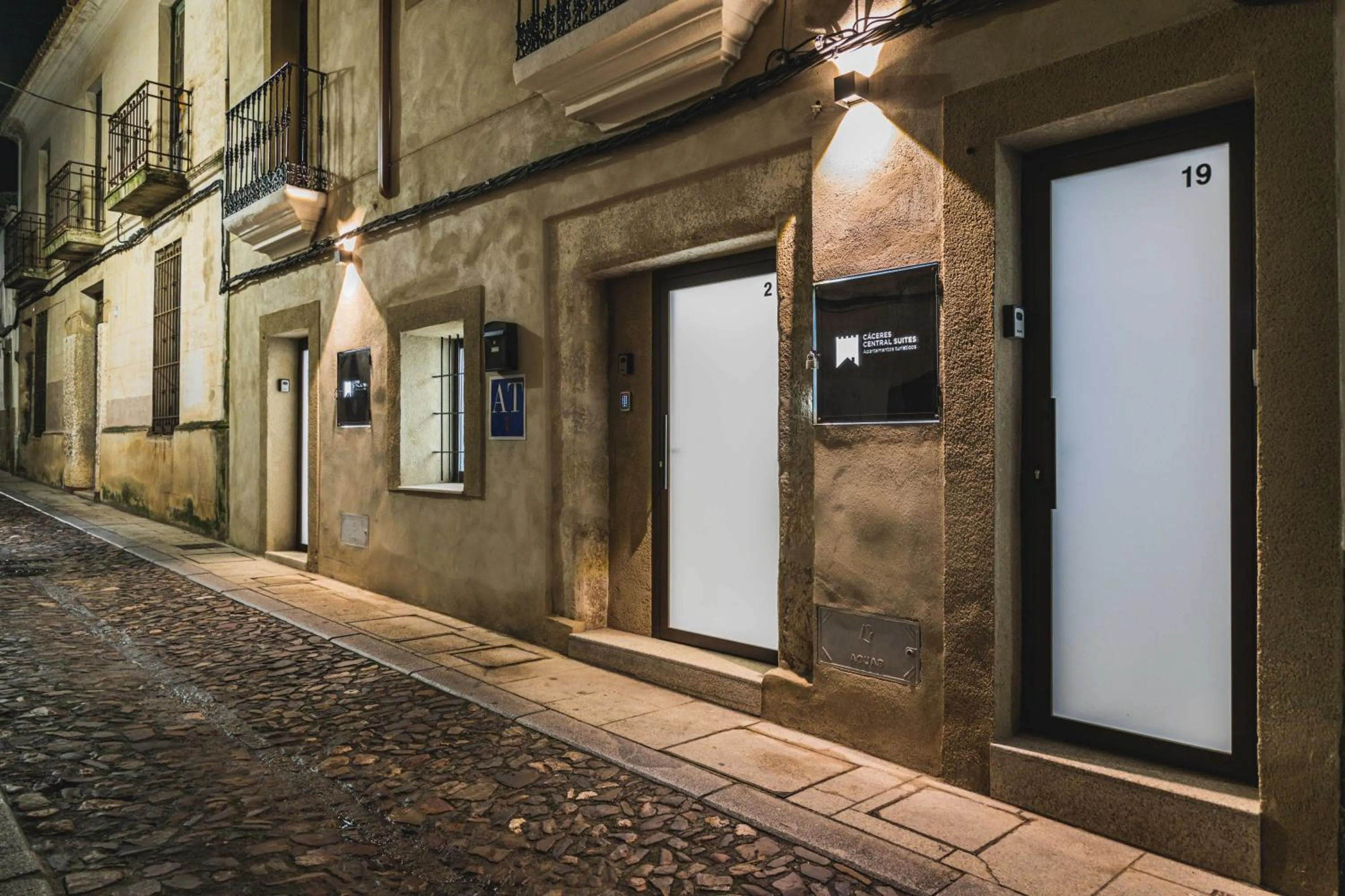 Facade/entrance in Apartamentos Cáceres Central Suites
