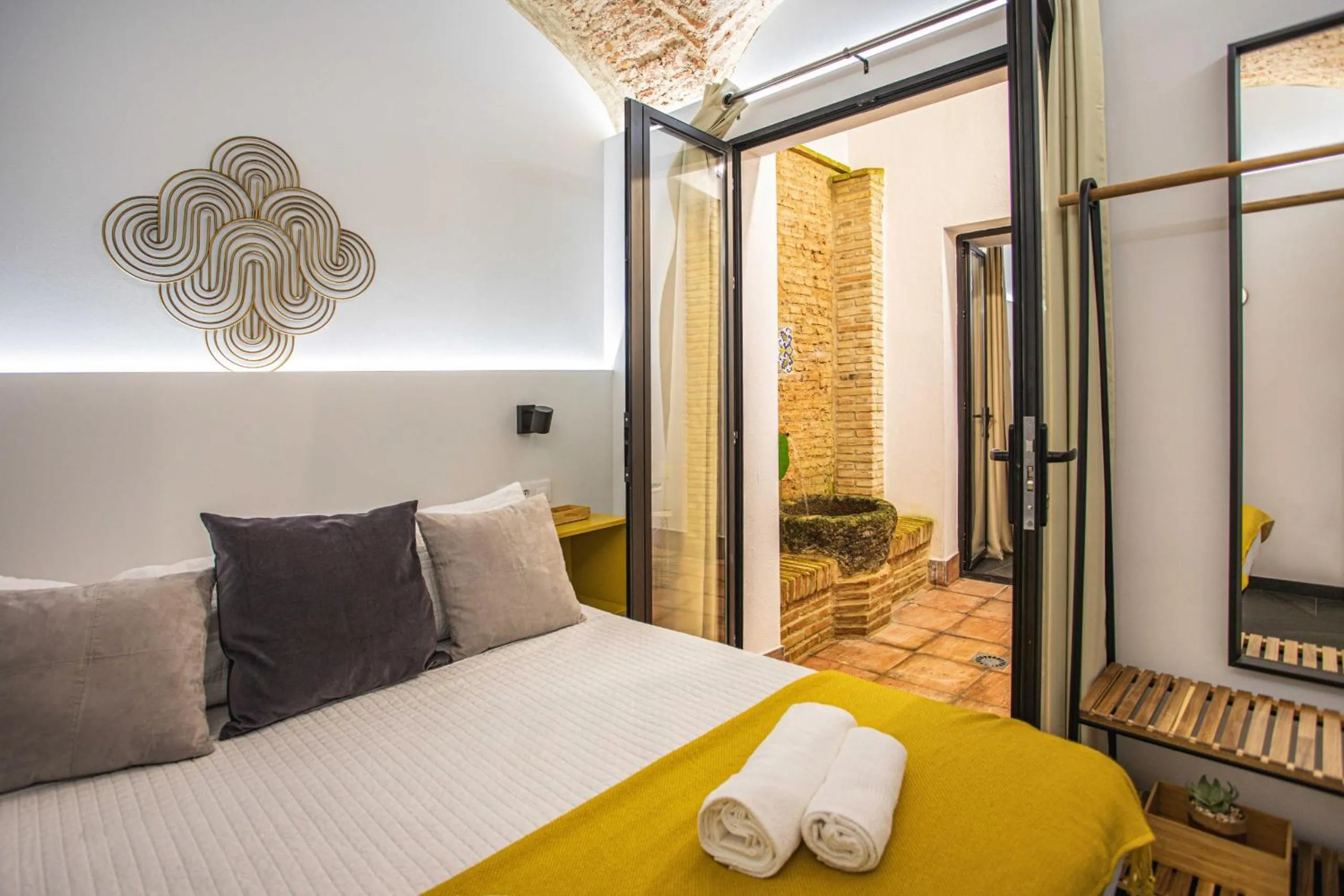 Bed in Apartamentos Cáceres Central Suites