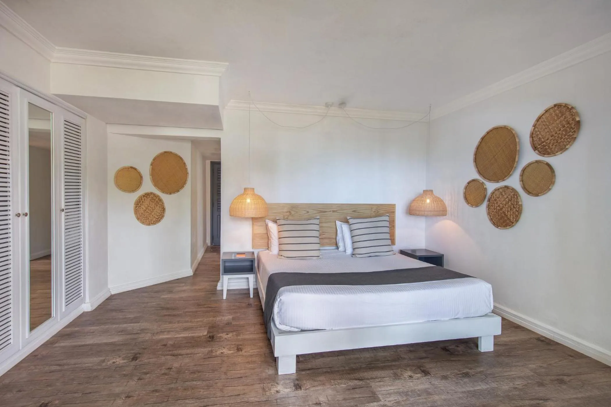 Bed in Ambre - Adults only