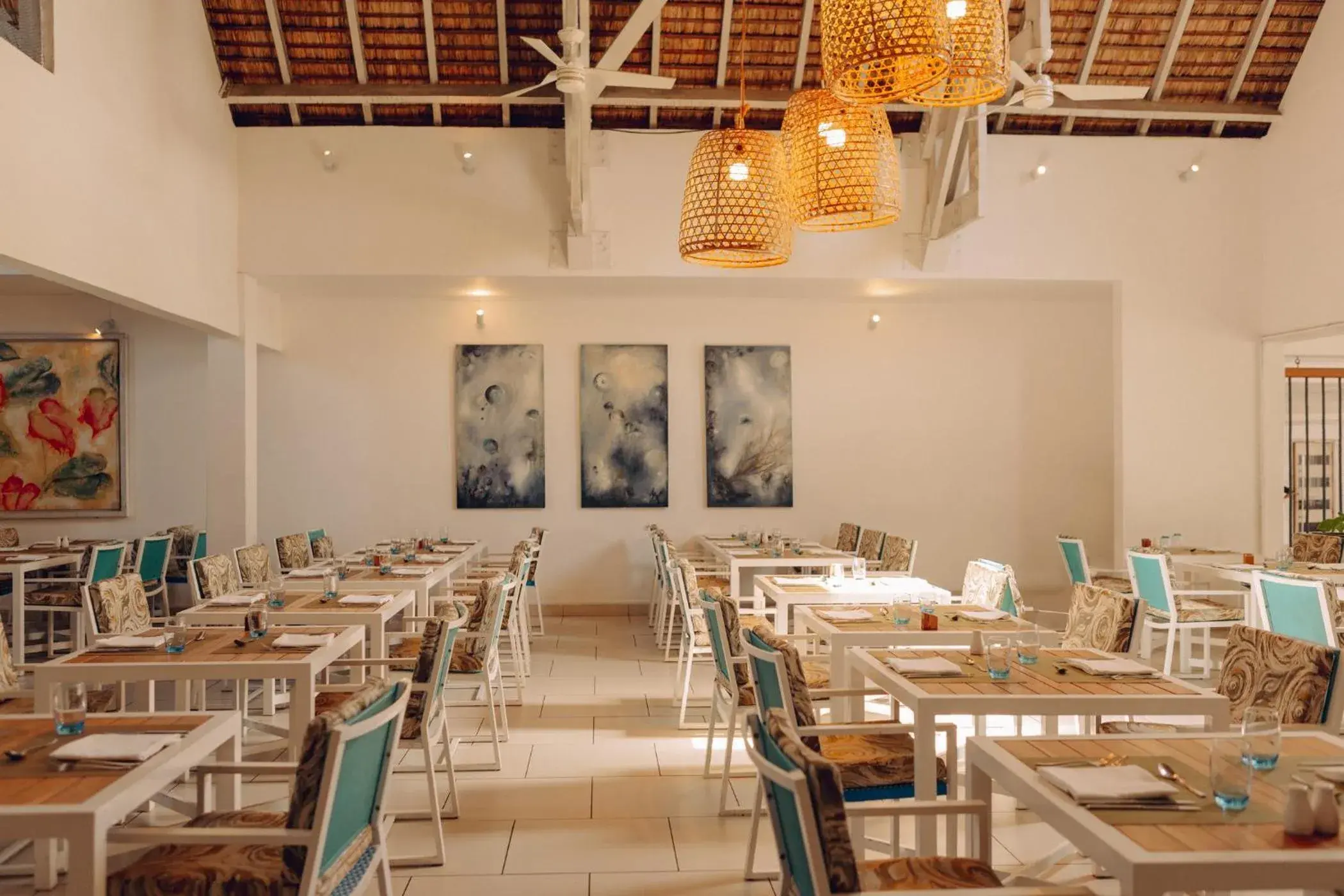 Restaurant/places to eat in Ambre - Adults only Restaurant/places to eat in Ambre - Adults only