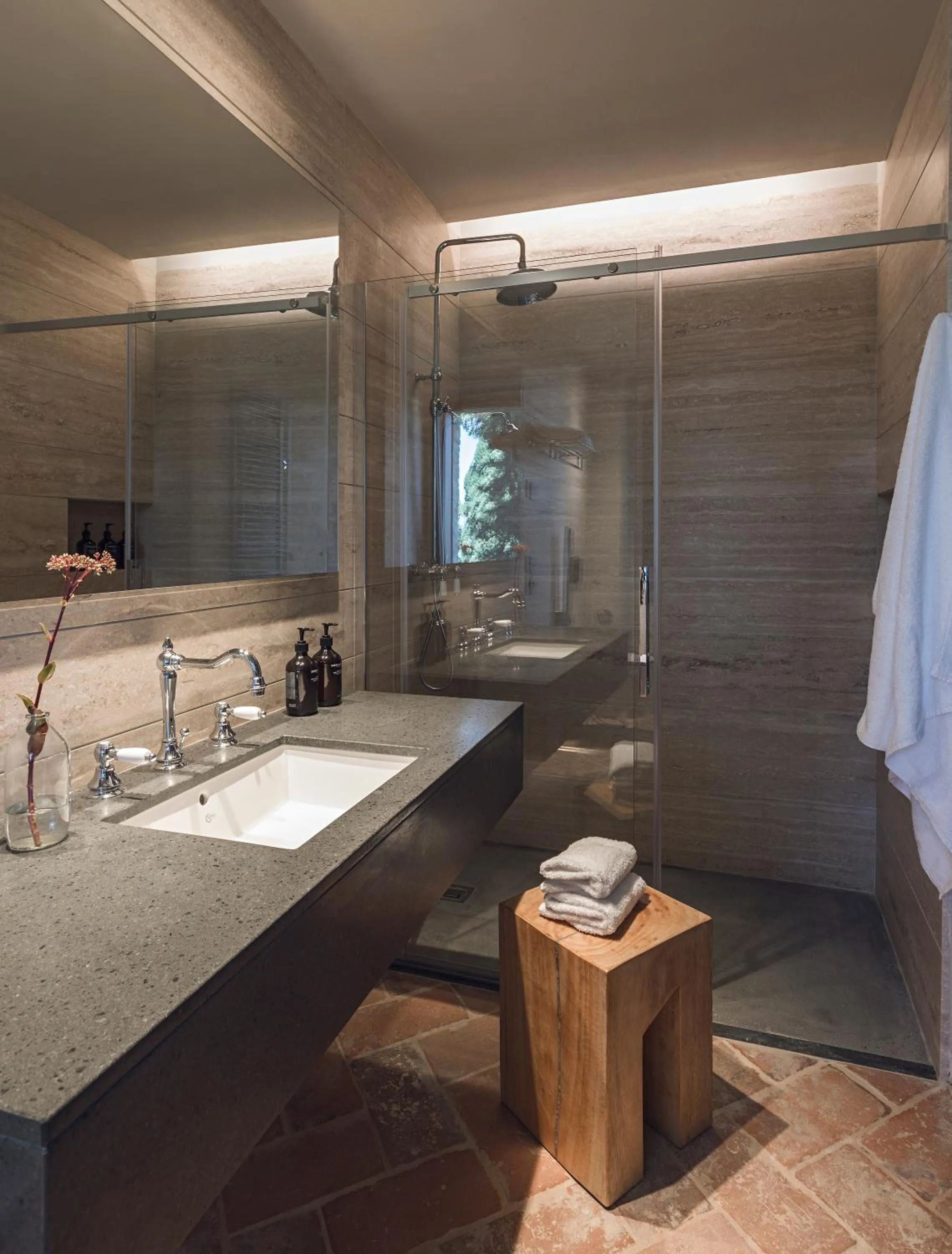 Bathroom in Rastrello