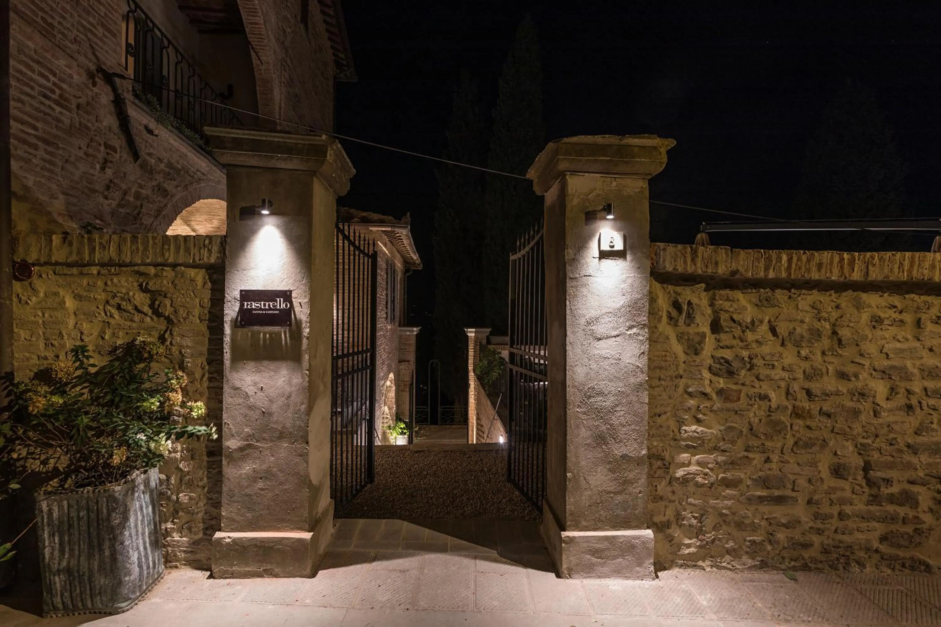 Facade/entrance in Rastrello