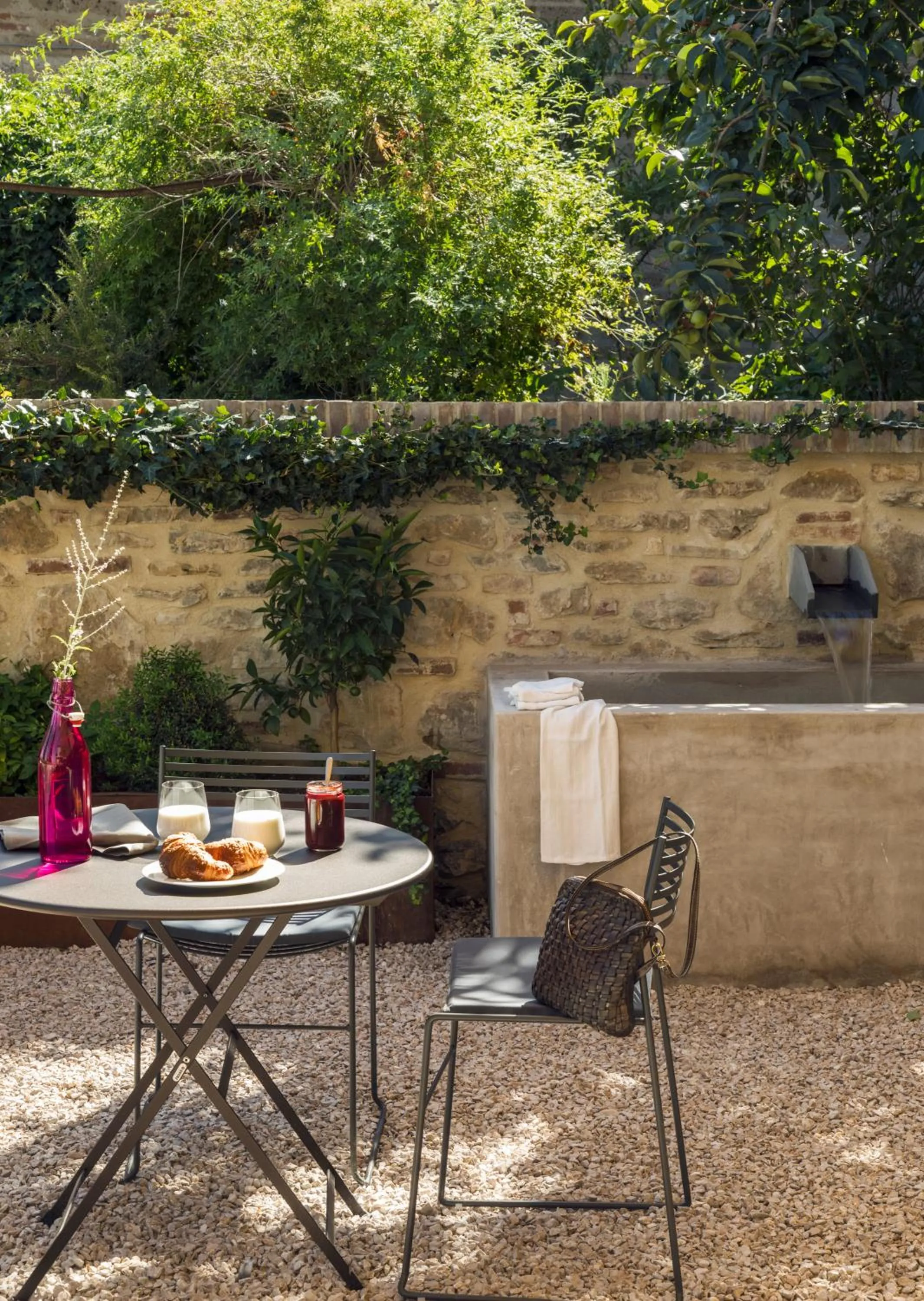 Restaurant/places to eat in Rastrello