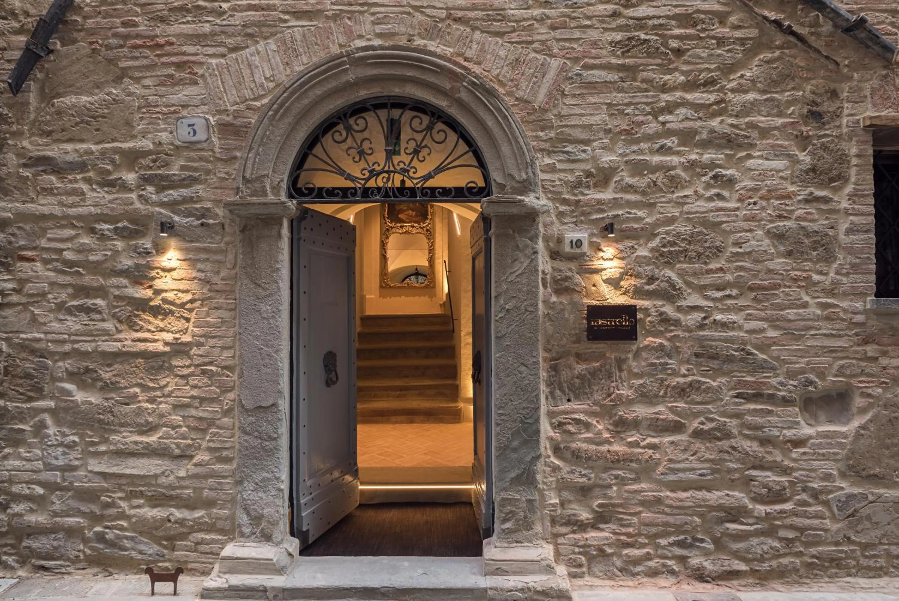 Facade/entrance in Rastrello