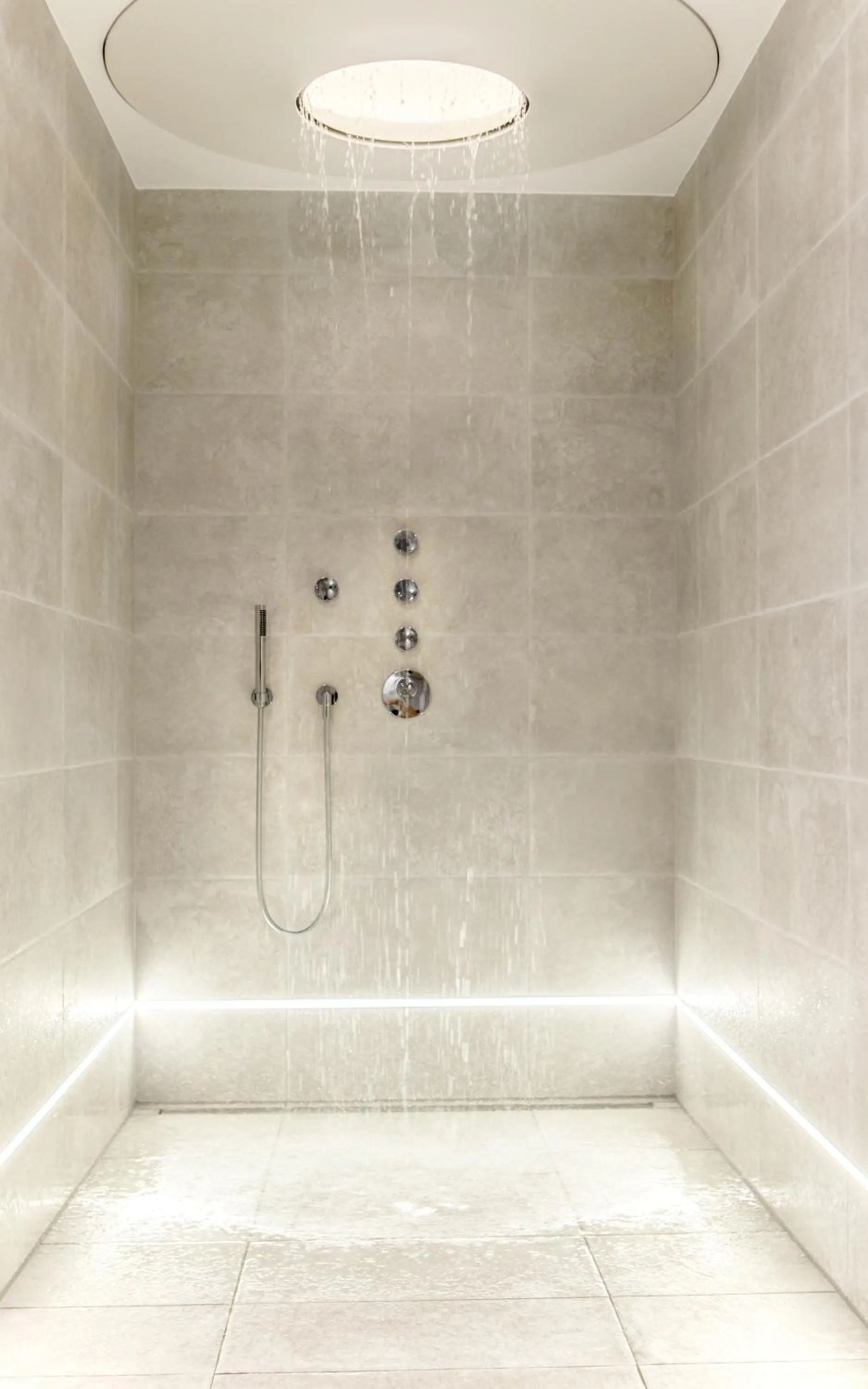 Spa and wellness centre/facilities in H+ Hotel Wiesbaden Niedernhausen