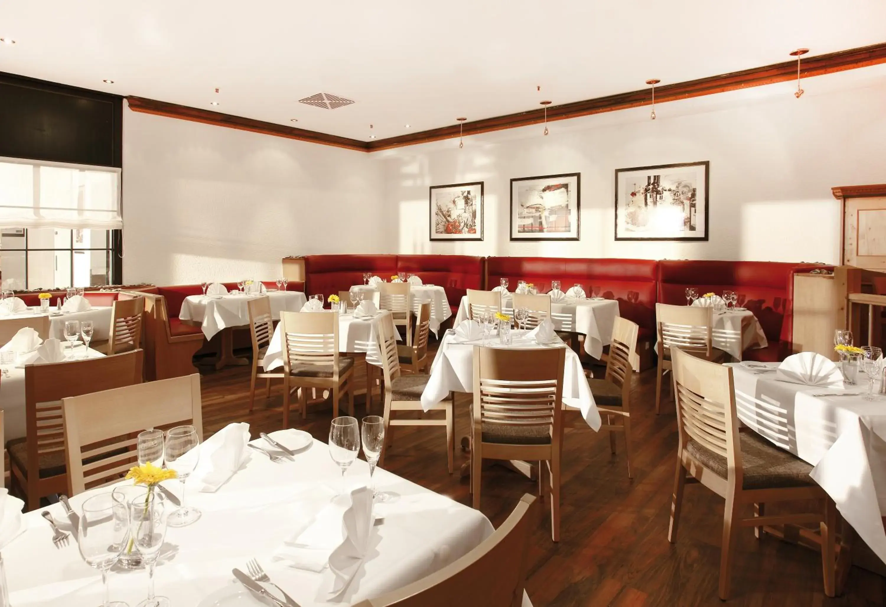 Restaurant/places to eat in H+ Hotel Wiesbaden Niedernhausen Restaurant/places to eat in H+ Hotel Wiesbaden Niedernhausen