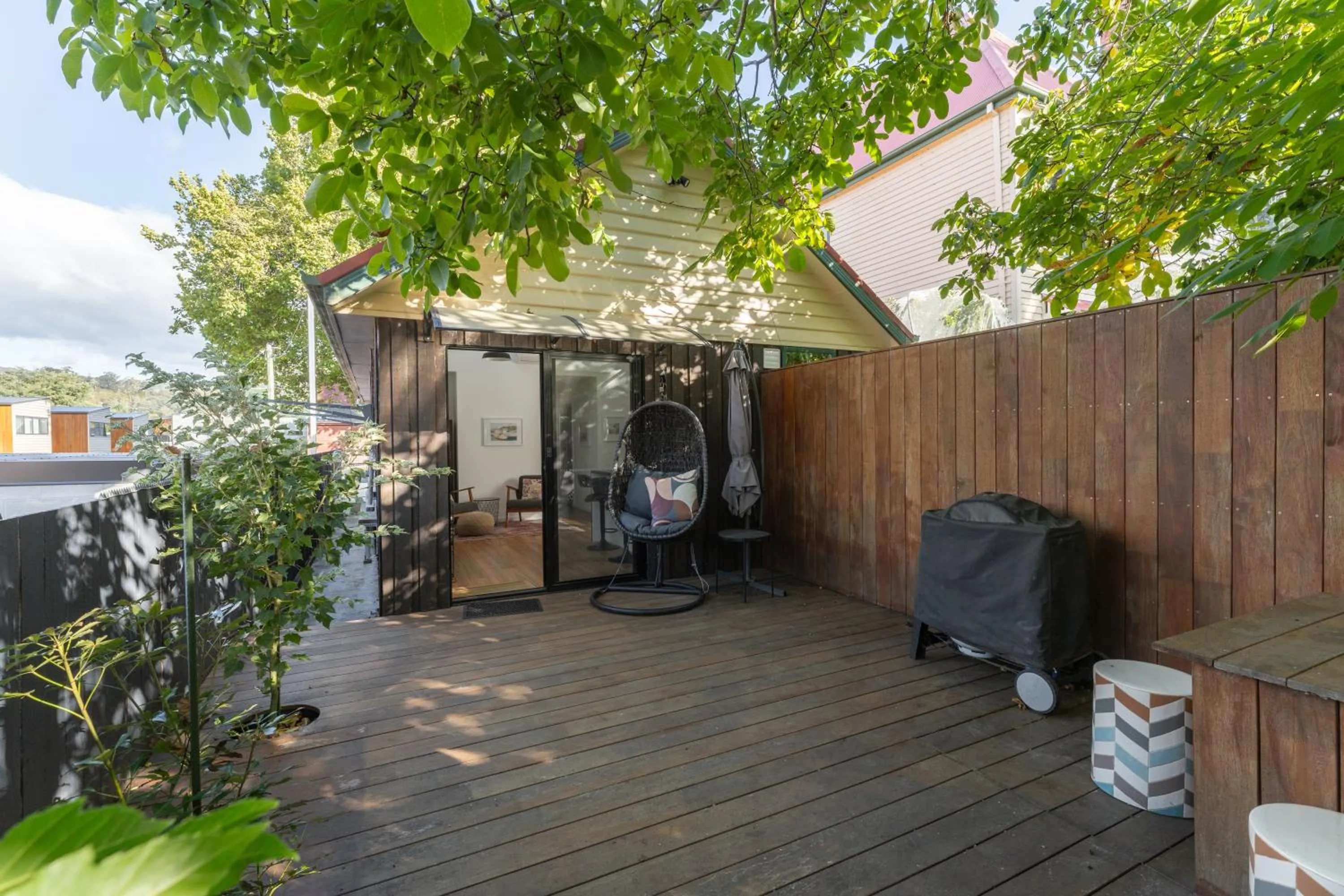 Balcony/Terrace in Derby Bank House- Heritage listed two bedroom old school B&B suite or a self contained cabin