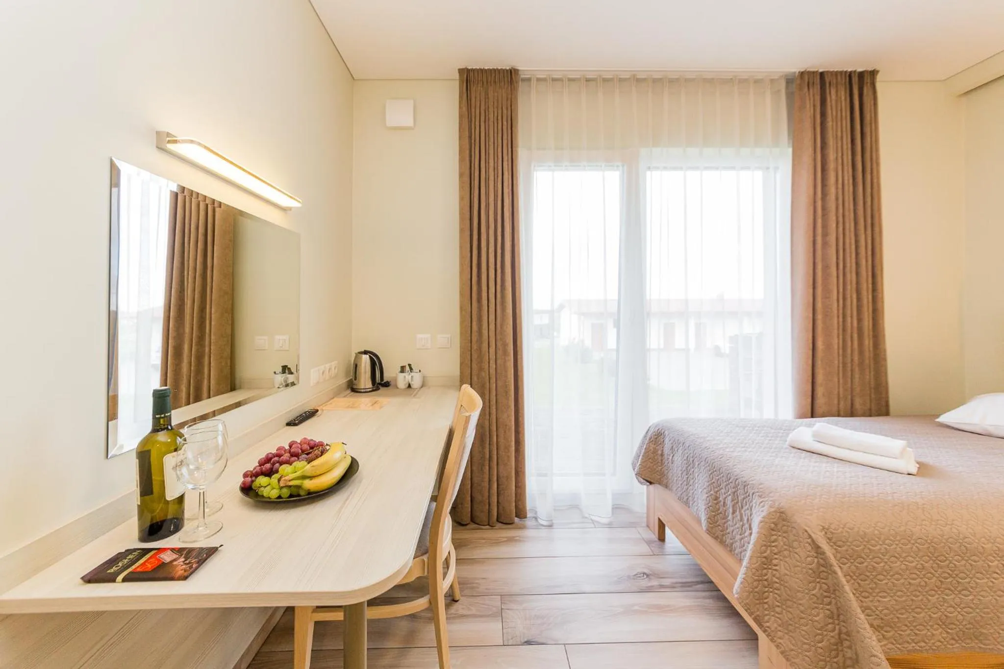 Bed in Motel Panorama