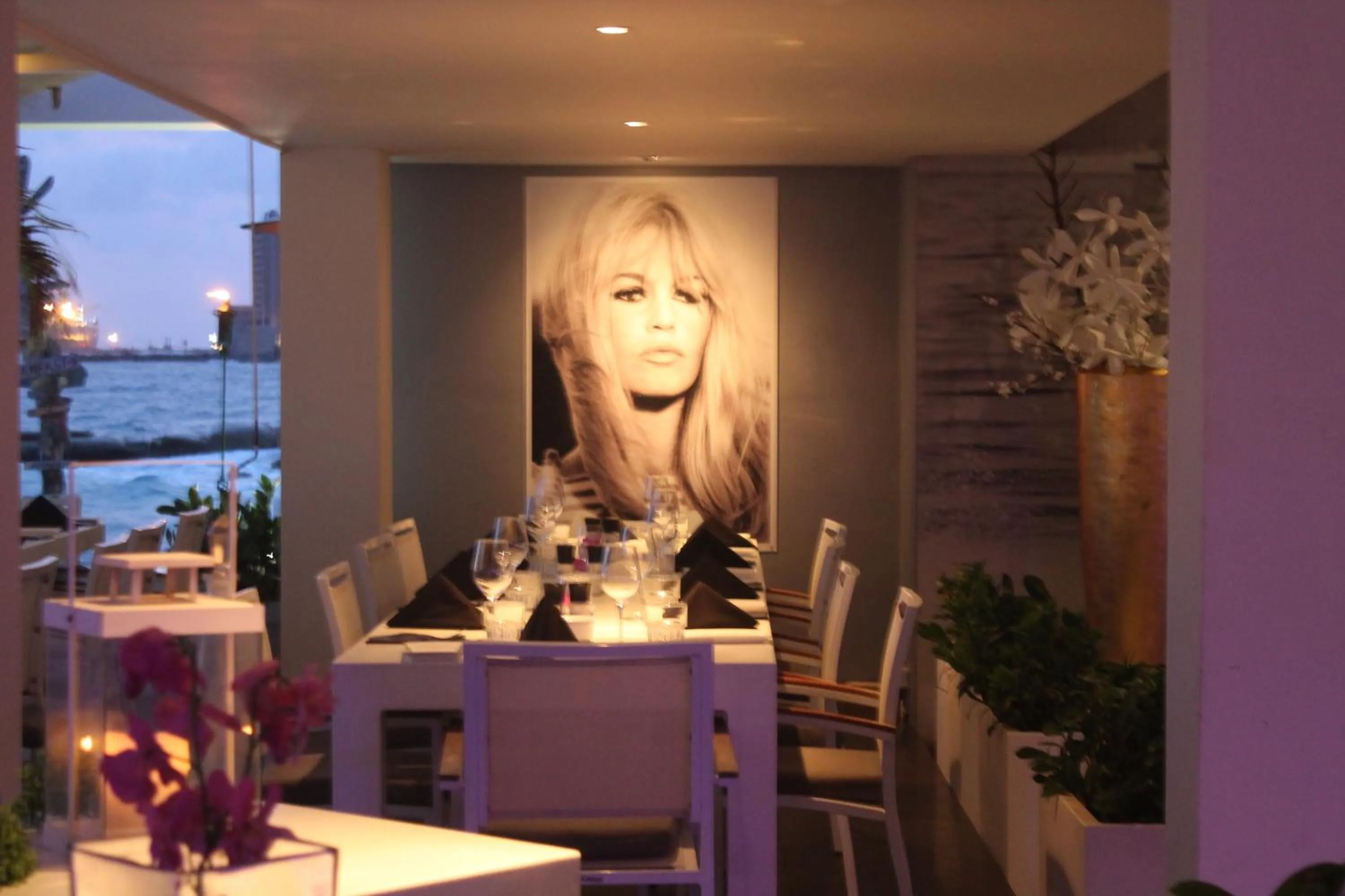 Restaurant/places to eat in Saint Tropez Boutique Hotel