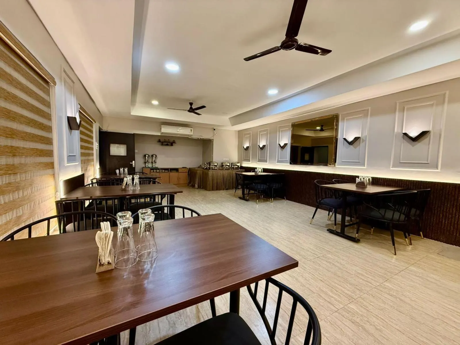 Banquet/Function facilities in Hotel Deendayal